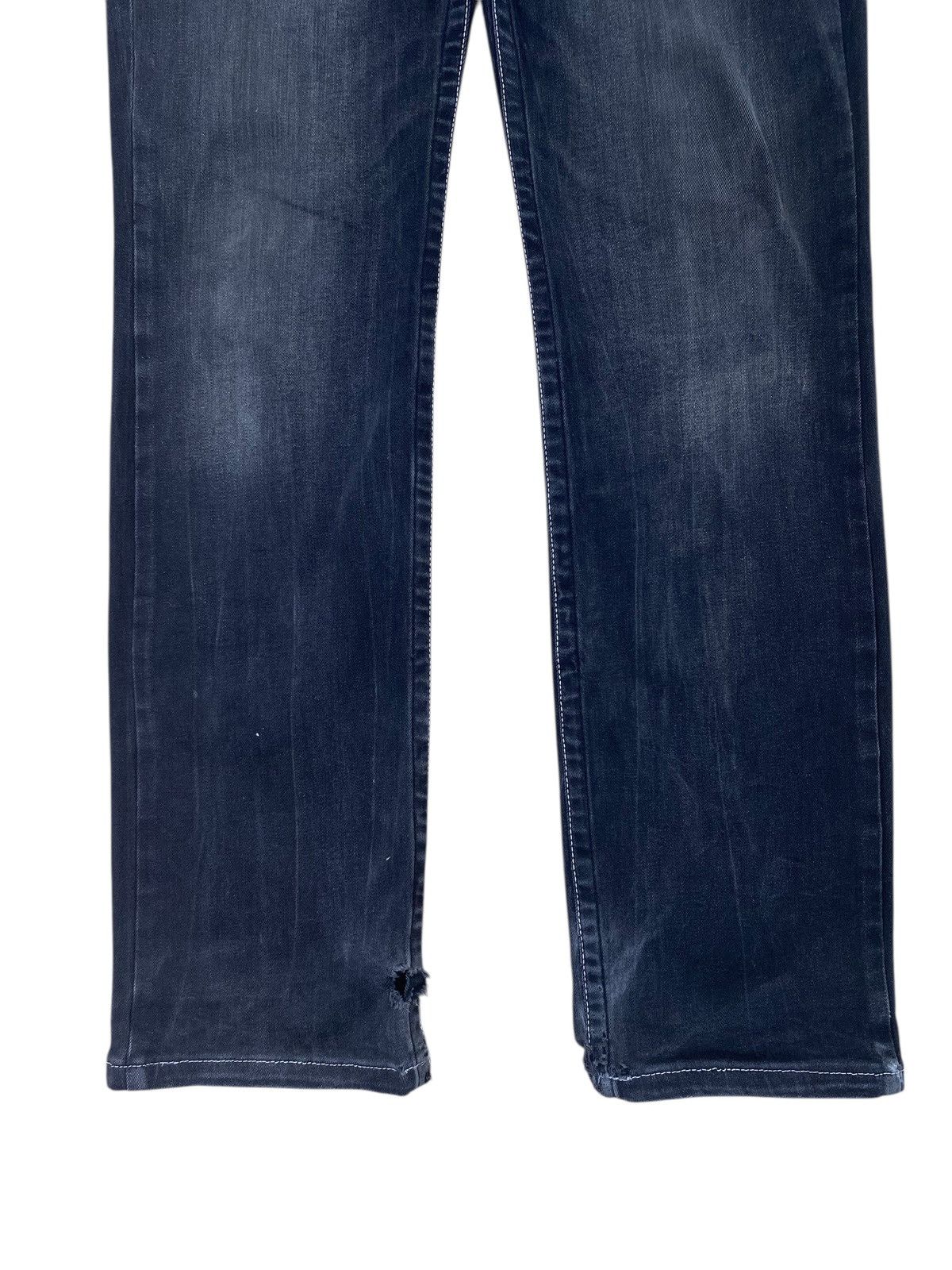 Japanese Brand Japanese Brand Dark Faded Wash Style Straight Cut Jeans Size US 32 / EU 48 - 9 Thumbnail