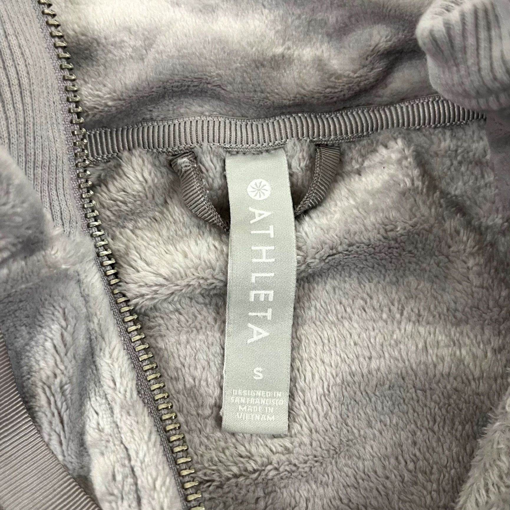 Athleta Athleta Hoodie Womens Small Gray Velour Triumph Double Cozy Gray 511432 Size S / US 4 / IT 40 - 2 Thumbnail