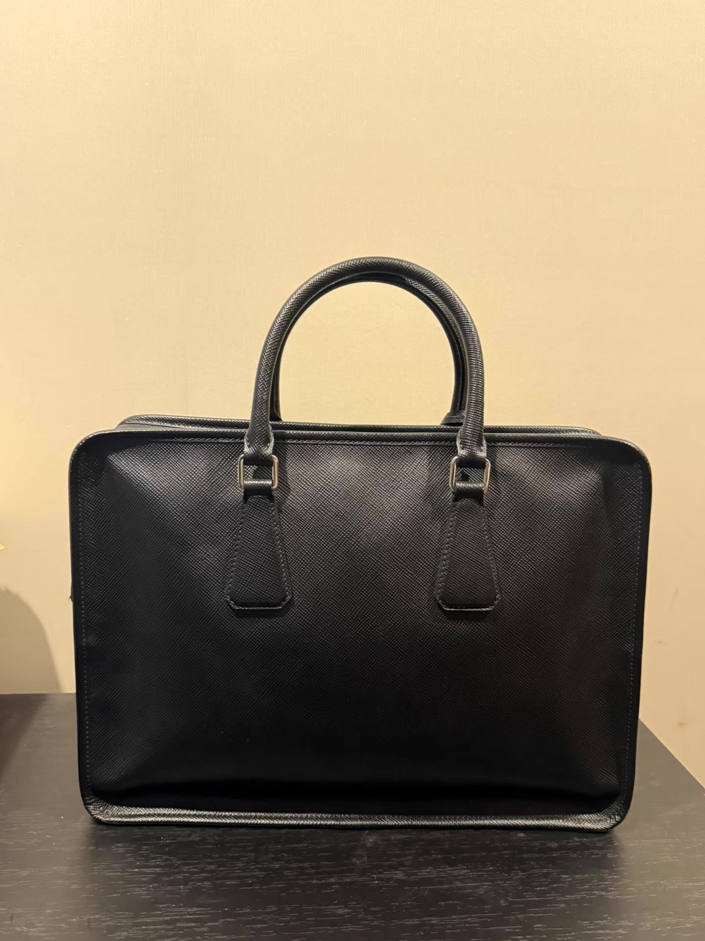 Prada Prada black saffiano leather briefcasetop handle style Ｑ20 Size 38 - 2 Thumbnail