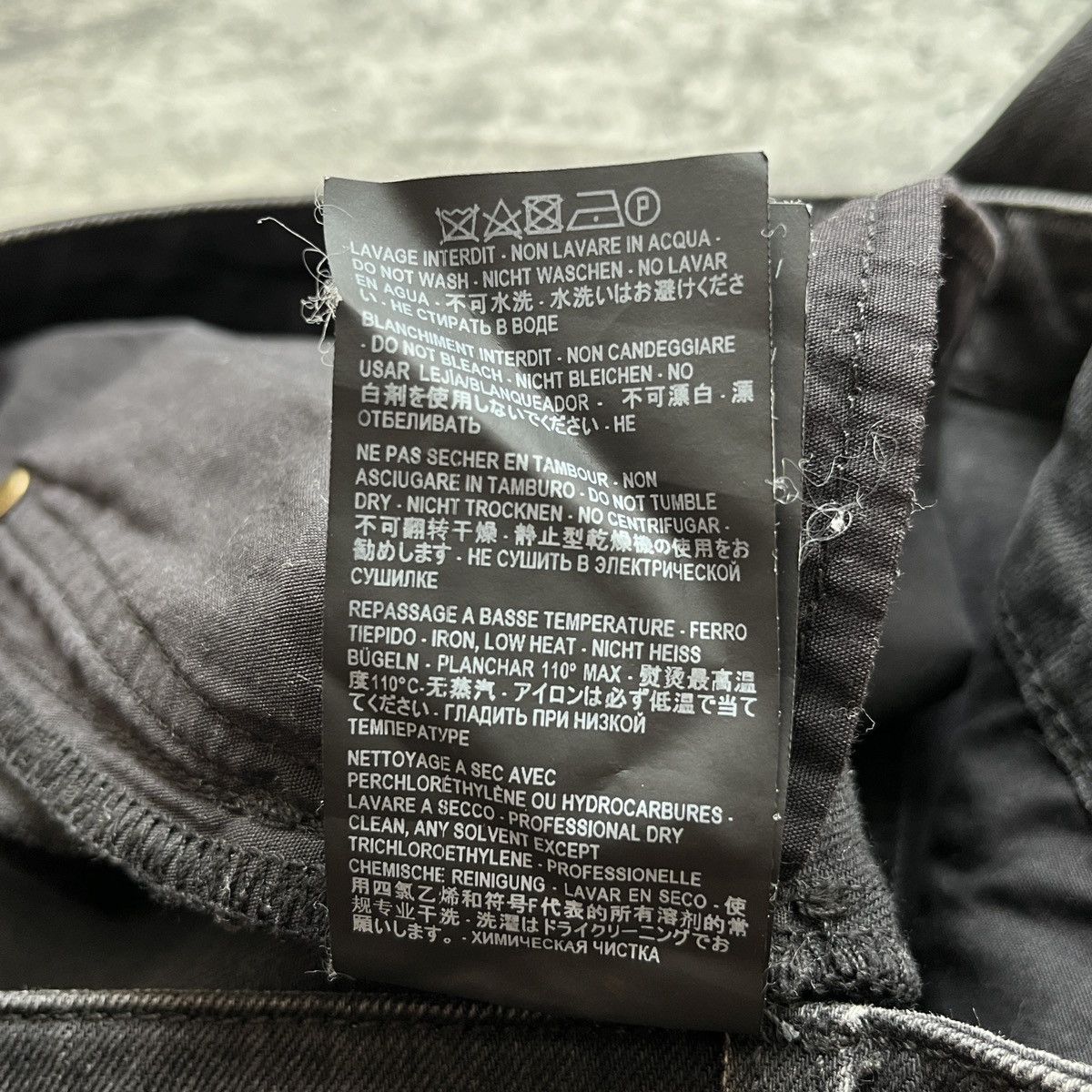 Saint Laurent Paris LAST DROP‼️ Saint Laurent D05 Distressed Skinny Jeans Size US 31 - 10 Thumbnail