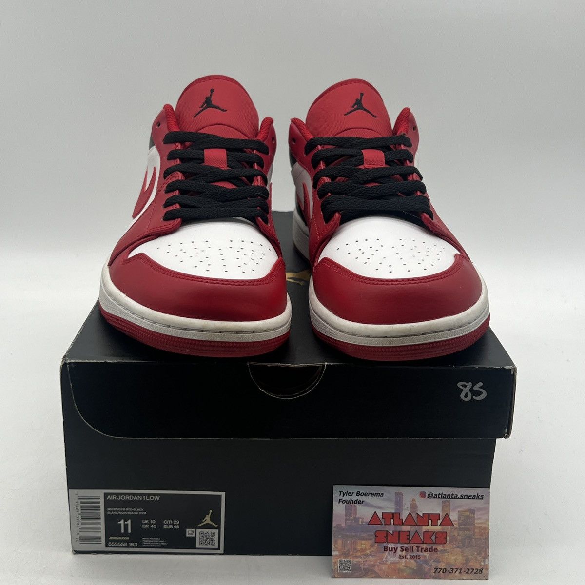 Nike Air Jordan 1 low reverse black toe Size US 11 / EU 44 - 2 Thumbnail