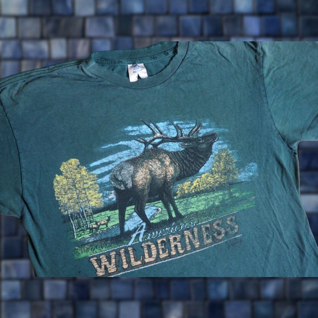 Vintage VTG Belton 90s USA Tee T-Shirt Graphic Grunge Elk Distress Faded Green XL Shirt Mens Size US XL / EU 56 / 4 - 1 Thumbnail