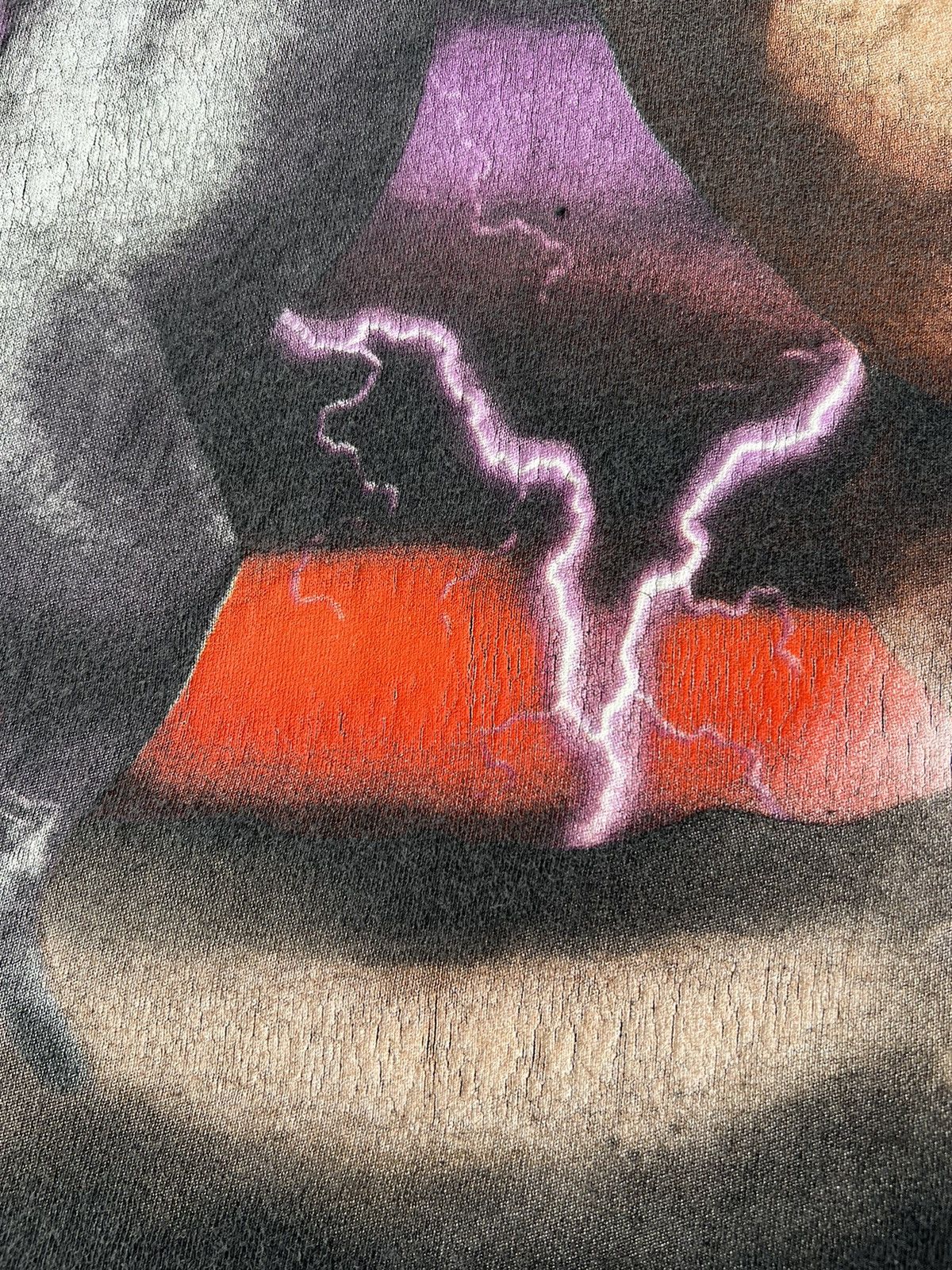 Vintage Vintage 1993 3D Emblem Horses Fighting Lightning T-shirt Size US L / EU 52-54 / 3 - 6 Thumbnail