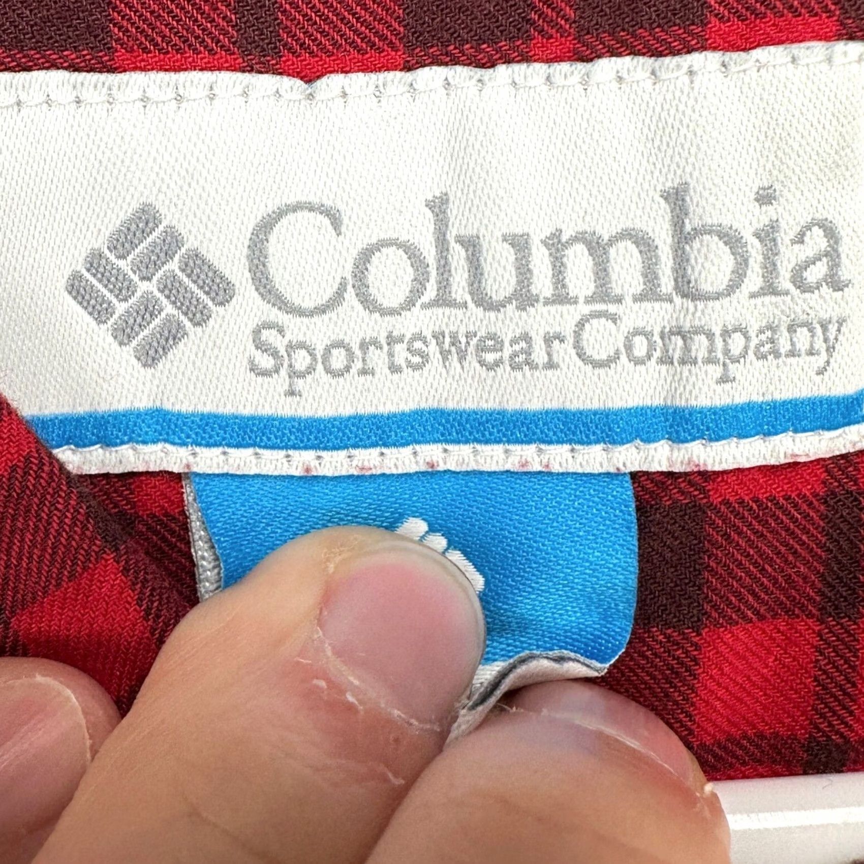 Logo 7 Columbia Adult Mens Button Down Shirt XL Red Black Plaid Pocket Logo Long Sleeve Size US XL / EU 56 / 4 - 4 Thumbnail