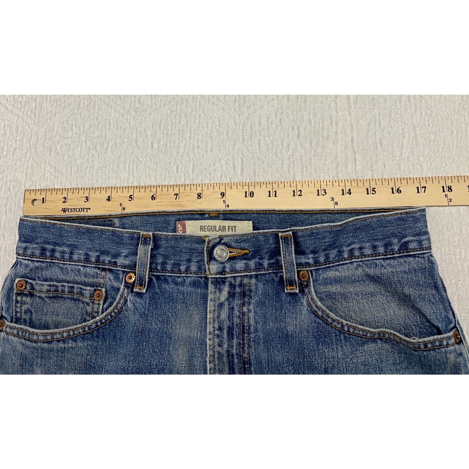 Levi's VINTAGE Levi's 505 Jeans Mens Regular Fit 34x30 Blue Denim 90s Straight 5-Pocket Design Blue Jeans Mens Regular Size US 34 / EU 50 - 6 Thumbnail