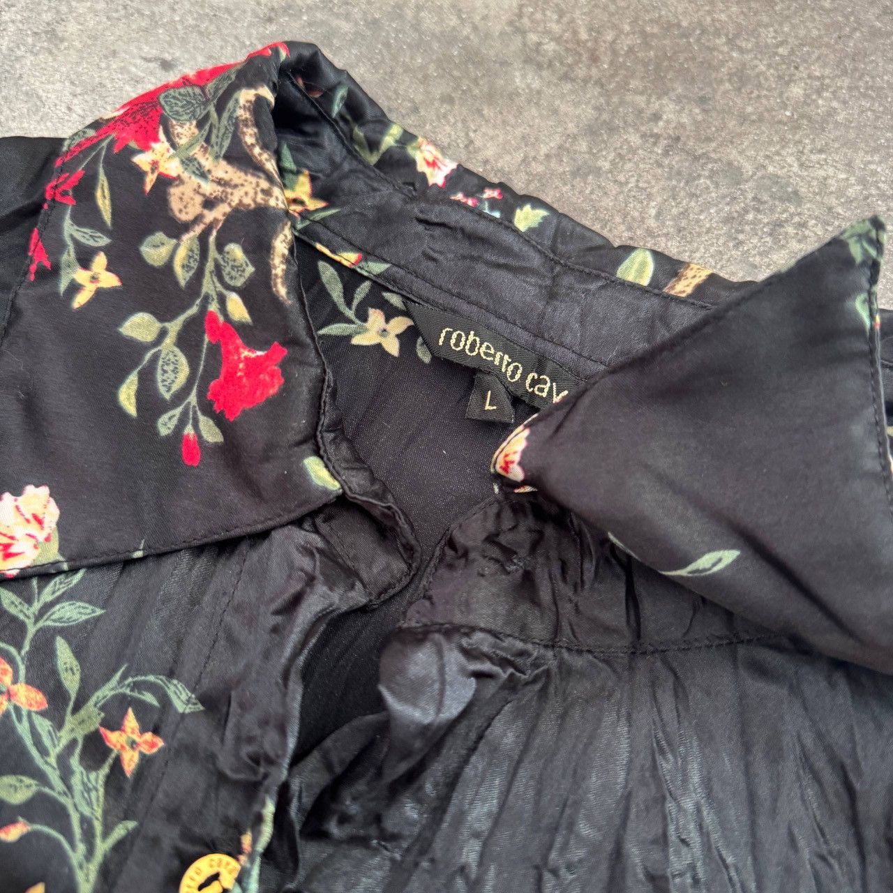 Roberto Cavalli Roberto Cavalli Vintage Floral Blouse Size L / US 10 / IT 46 - 11 Thumbnail