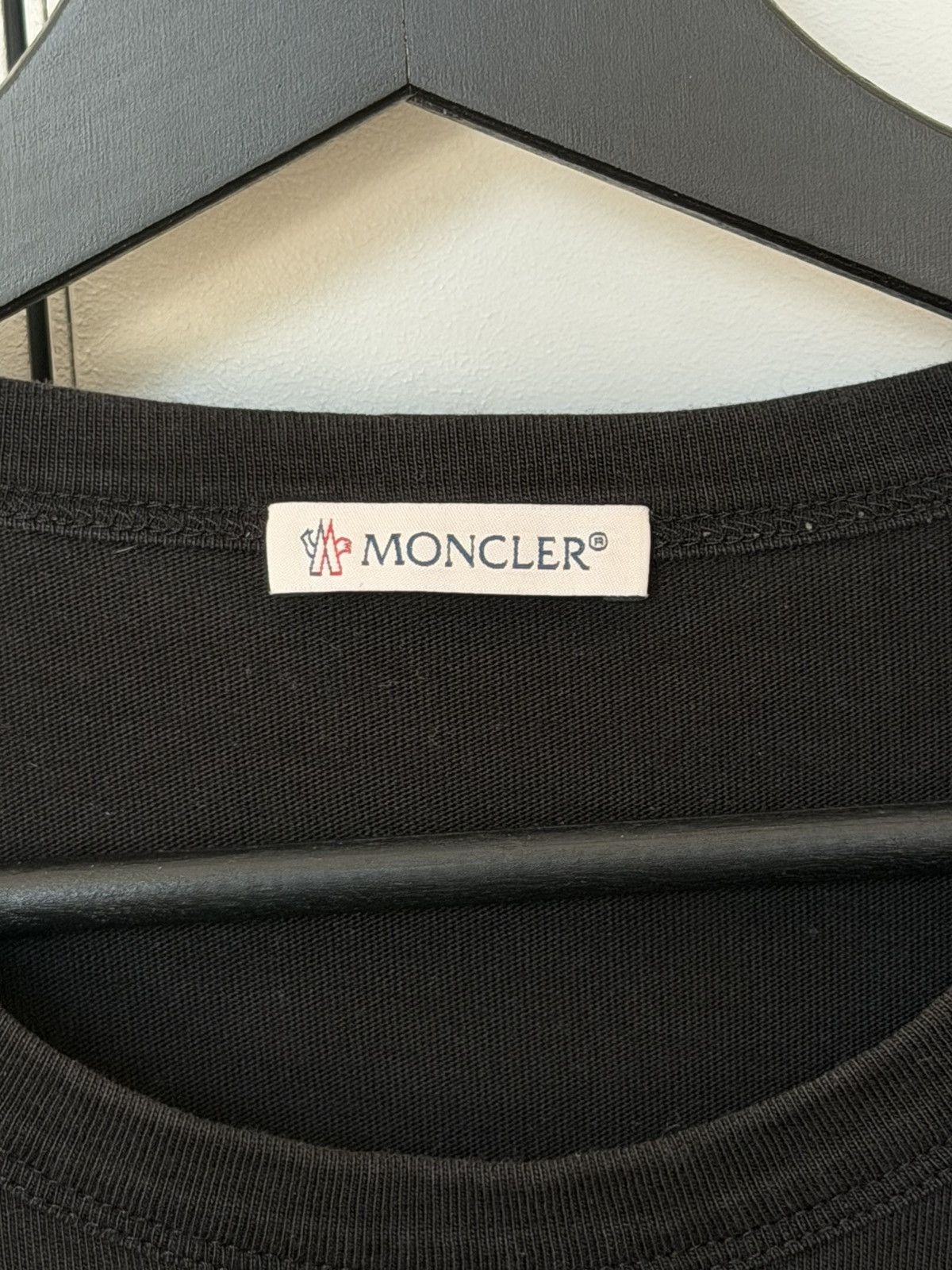 Moncler Moncler Logo T-Shirt Size US L / EU 52-54 / 3 - 5 Thumbnail