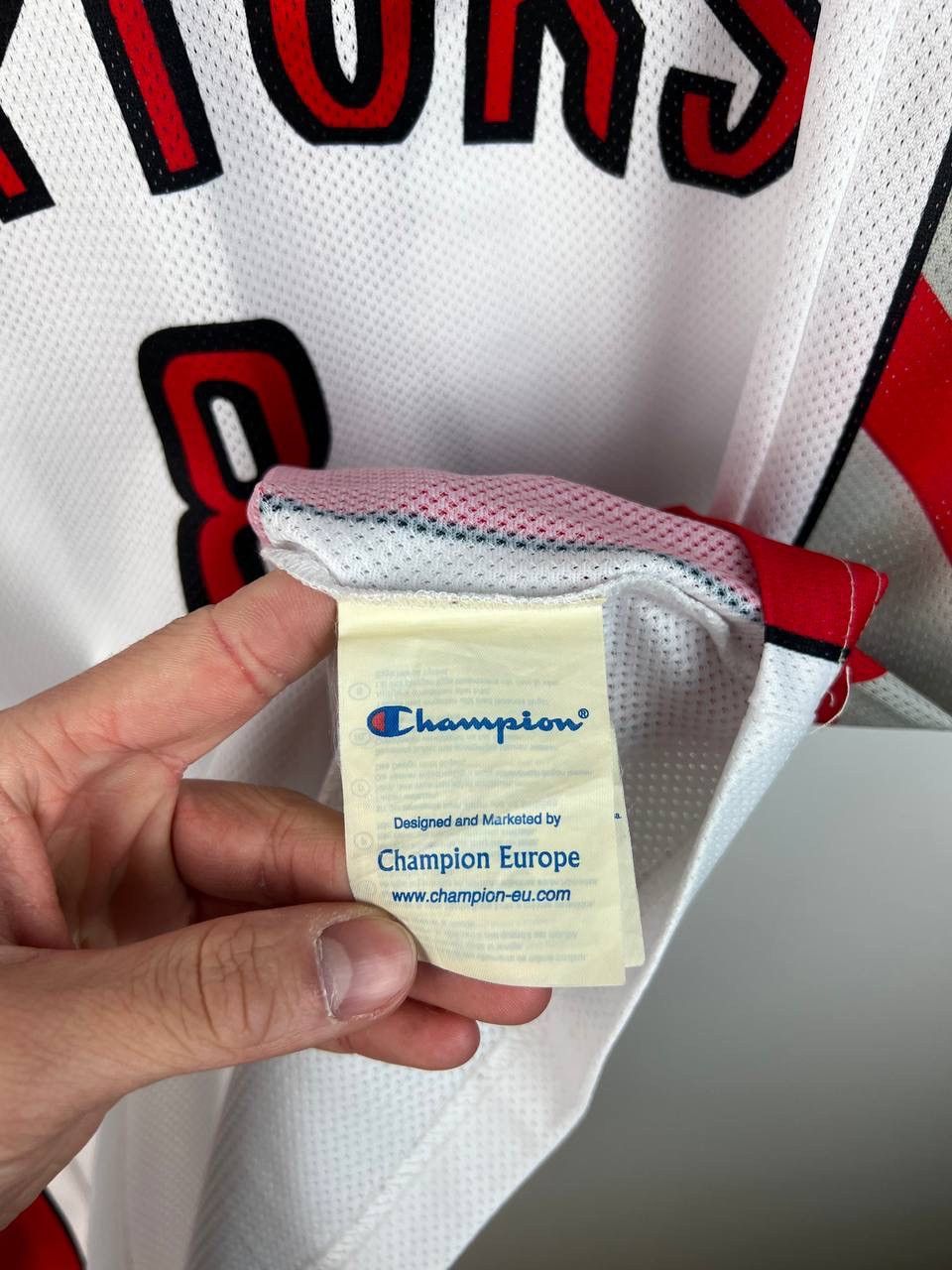Champion Raptors Champion Calderon jersey t-shirts size M Size US M / EU 48-50 / 2 - 5 Thumbnail