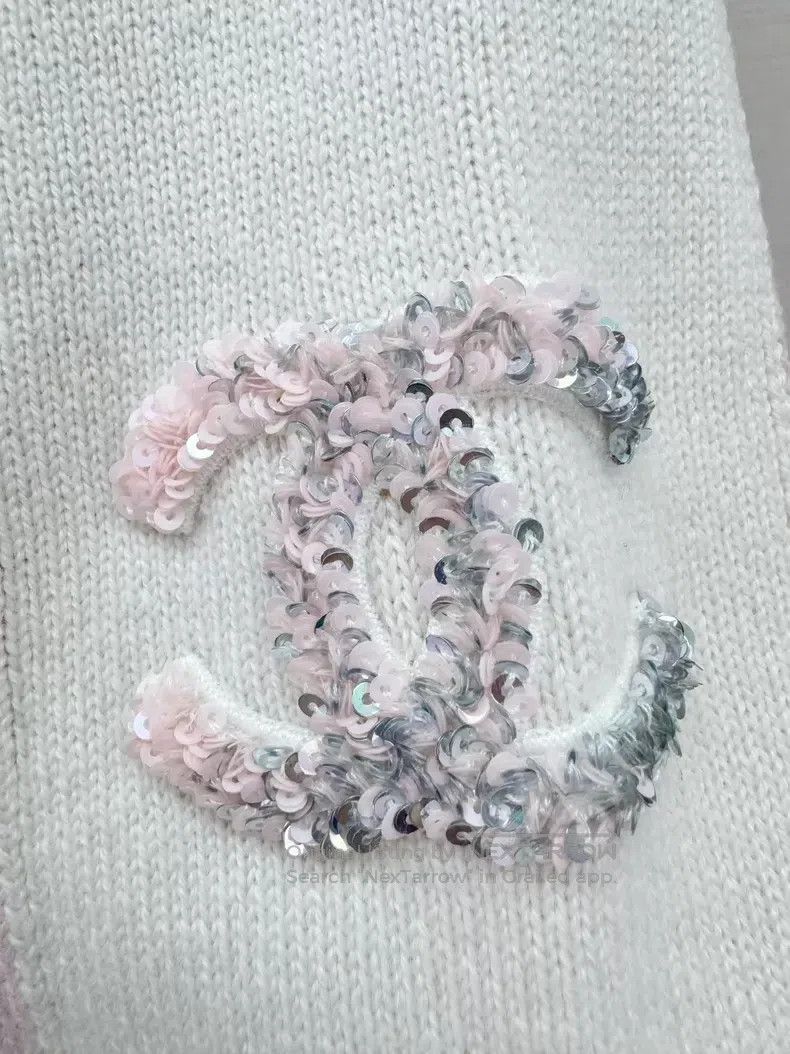 Chanel Chanel 24C brand-new early spring vacation series sweater Size XXS / US 00 / IT 34 - 2 Thumbnail
