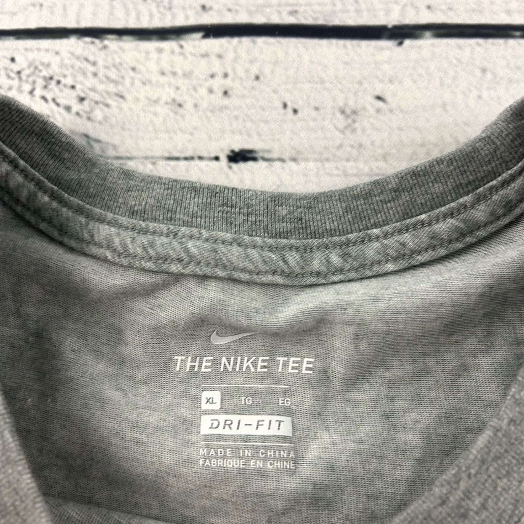 Nike Nike Dri-Fit Tarkanian Classic Athletic Short Sleeve T Shirt Women's XL Gray Size XL / US 12-14 / IT 48-50 - 3 Thumbnail