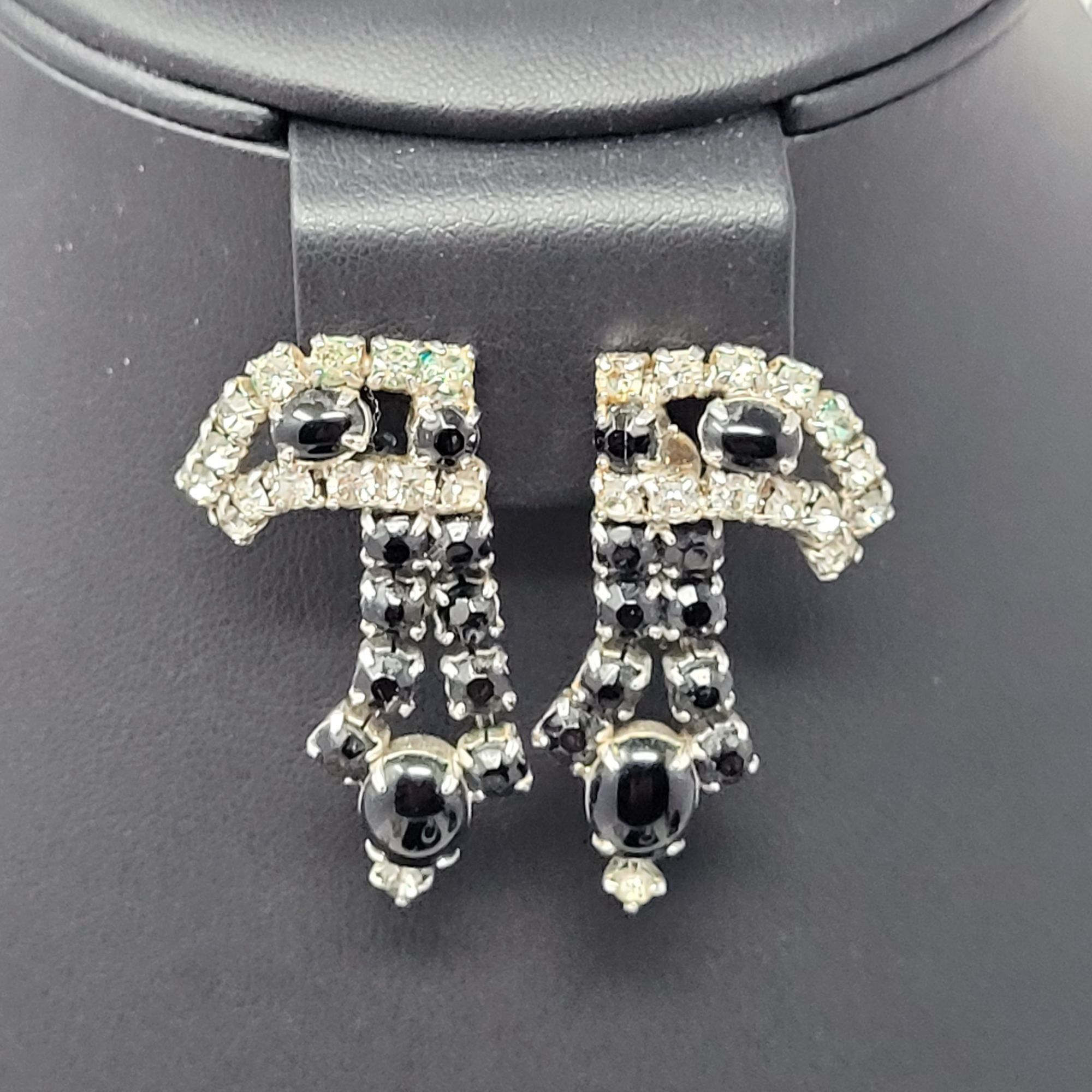 Vintage Vtg 40s Art Deco Black Rhinestone Clip-On Earrings Abstract Size ONE SIZE - 1 Thumbnail