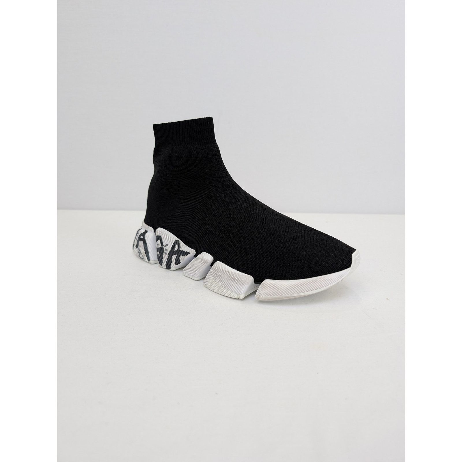 Balenciaga o1rshd1 Rec Knit Graffiti Speed 2.0 Lt Sneakers Black/White Size US 13 / EU 46 - 2 Thumbnail