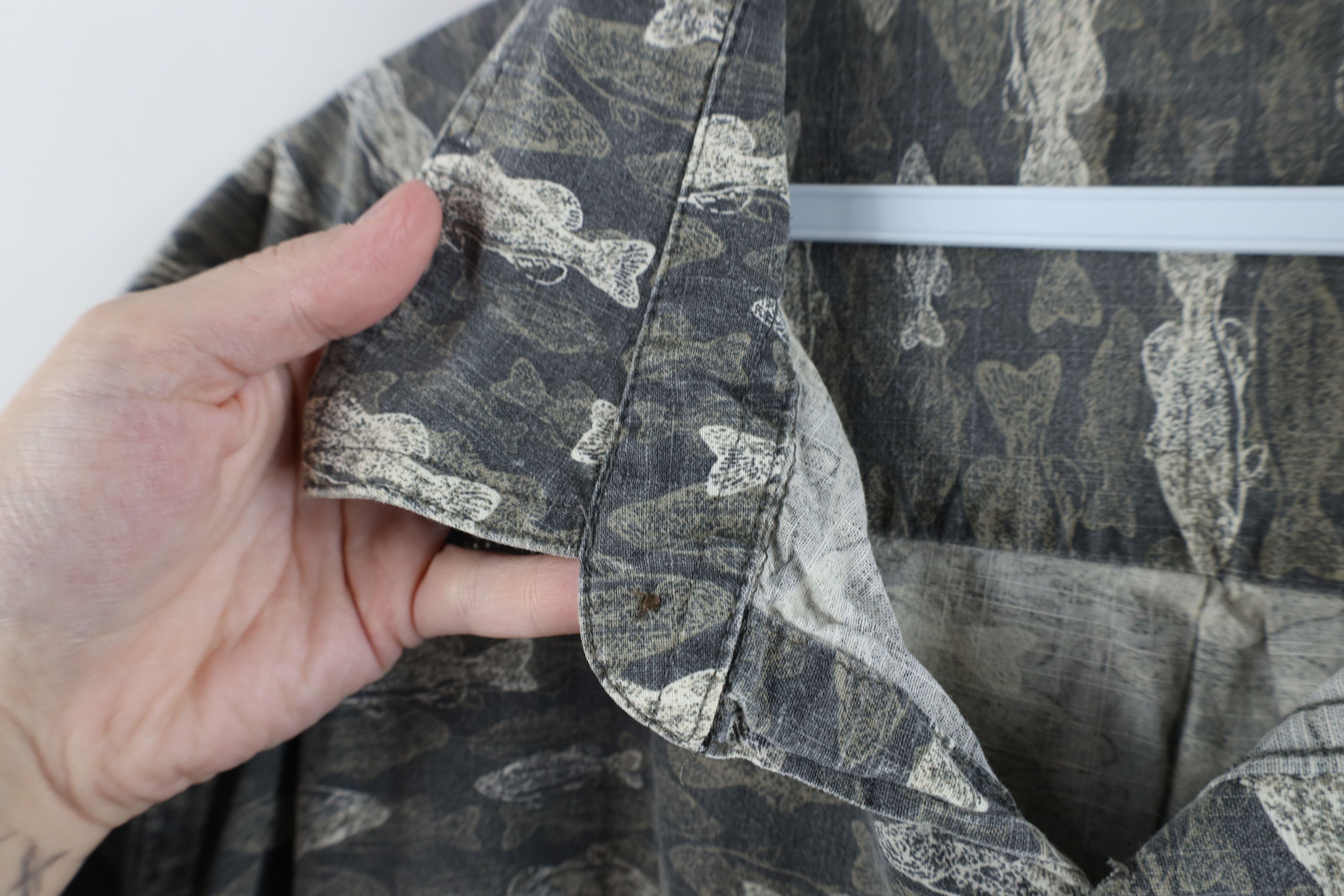 Vintage Vintage Streetwear Fish All Over Print Collared Button Shirt Size US XXL / EU 58 / 5 - 7 Thumbnail