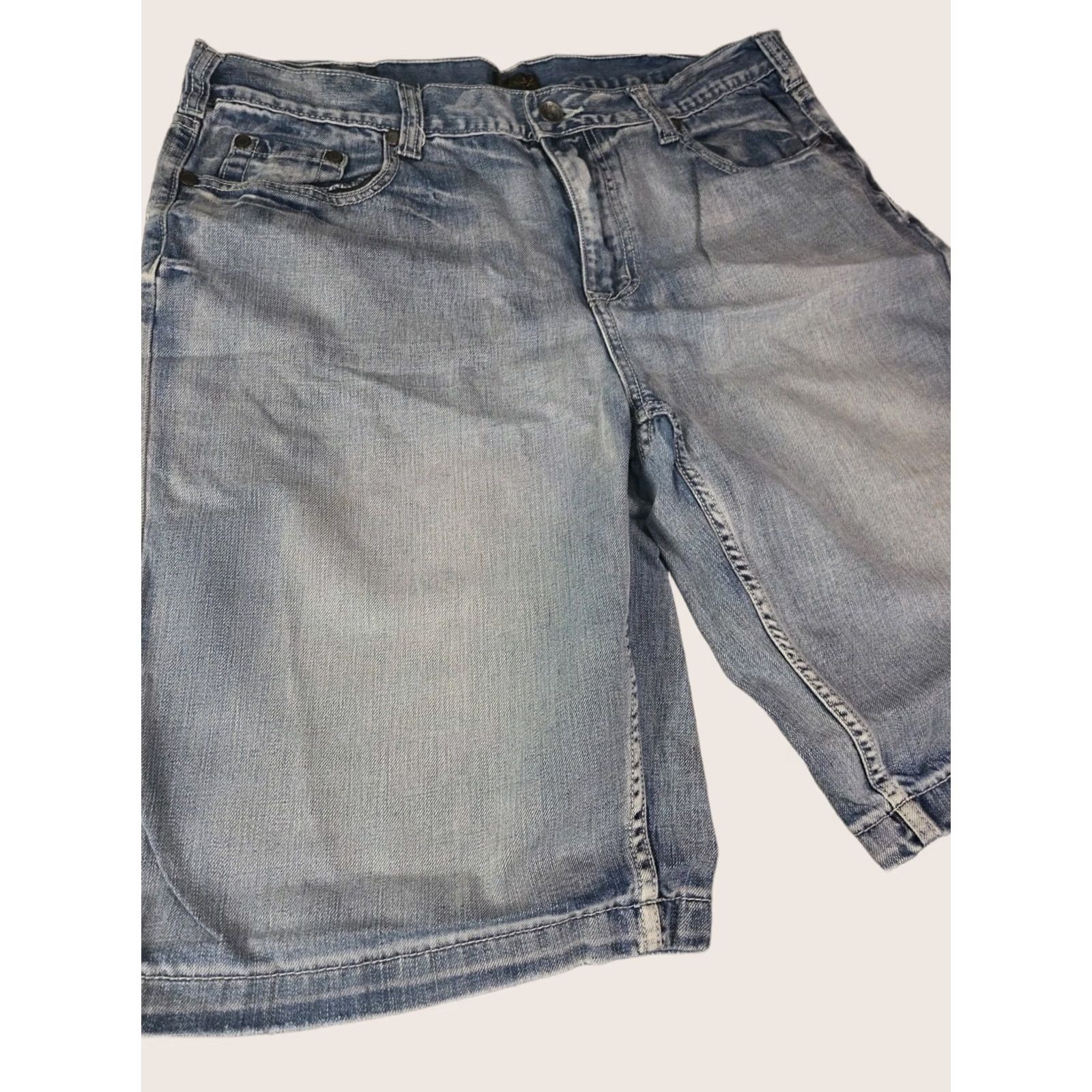 Denime VINTAGE Helix Jeans Shorts Baggy Light Wash Denim 38 Men 80s Grunge Cargo Pockets Distressed Regular Inseam 12in Blue Cotton Shirt Size US 38 / EU 54 - 1 Thumbnail