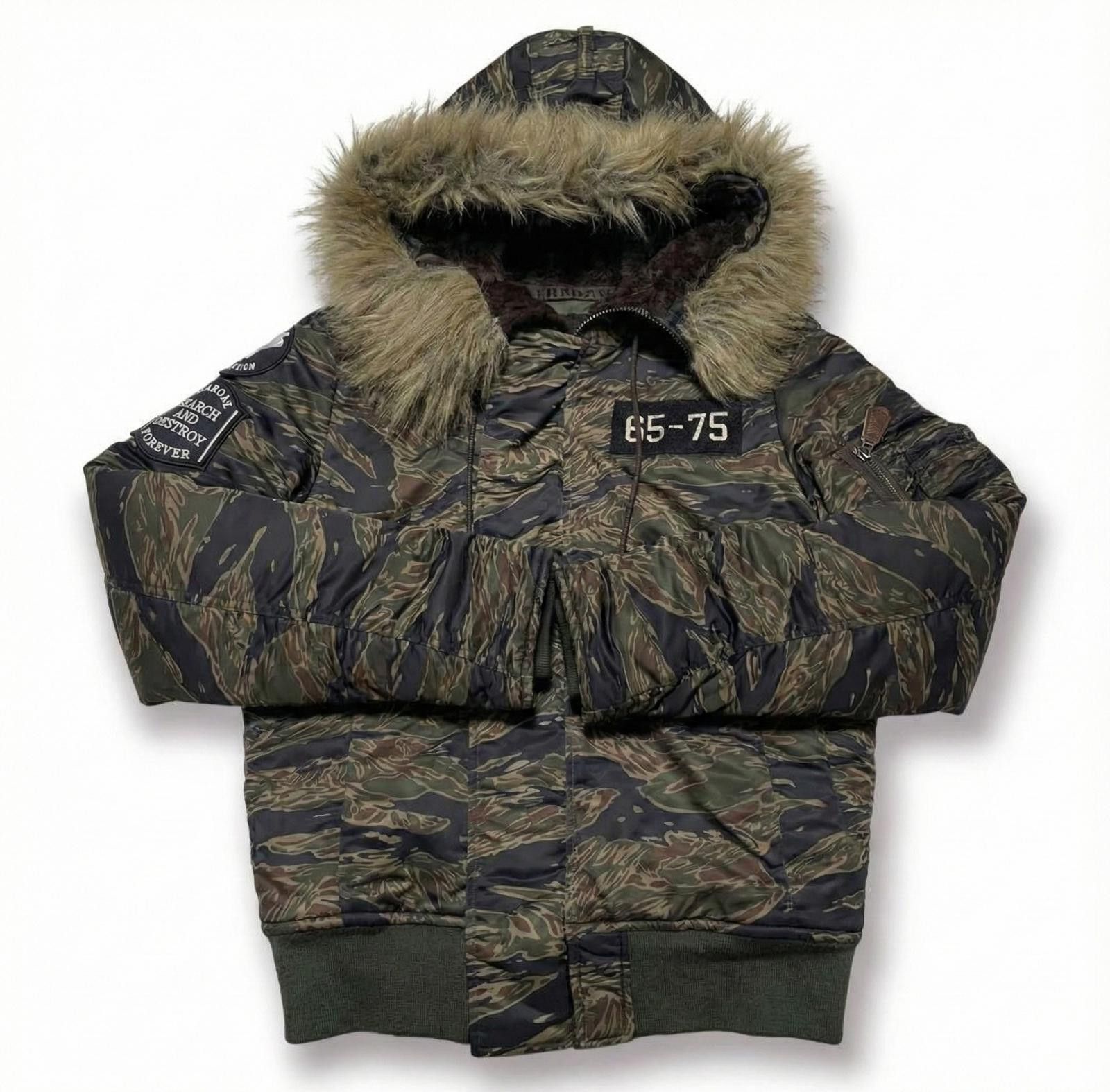 Hysteric Glamour Hysteric Glamour - Camouflage Bomber Jacket Faux Fur Size US M / EU 48-50 / 2 - 1 Thumbnail