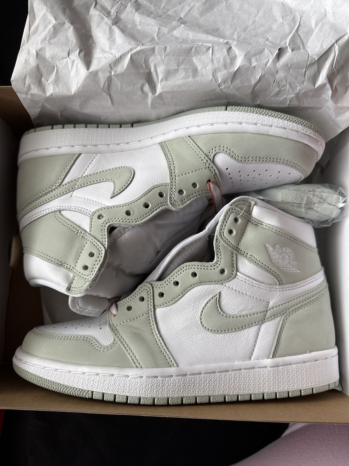 Nike Air Jordan 1 High OG Seafoam/ White Size US 8 / IT 38 - 1 Thumbnail