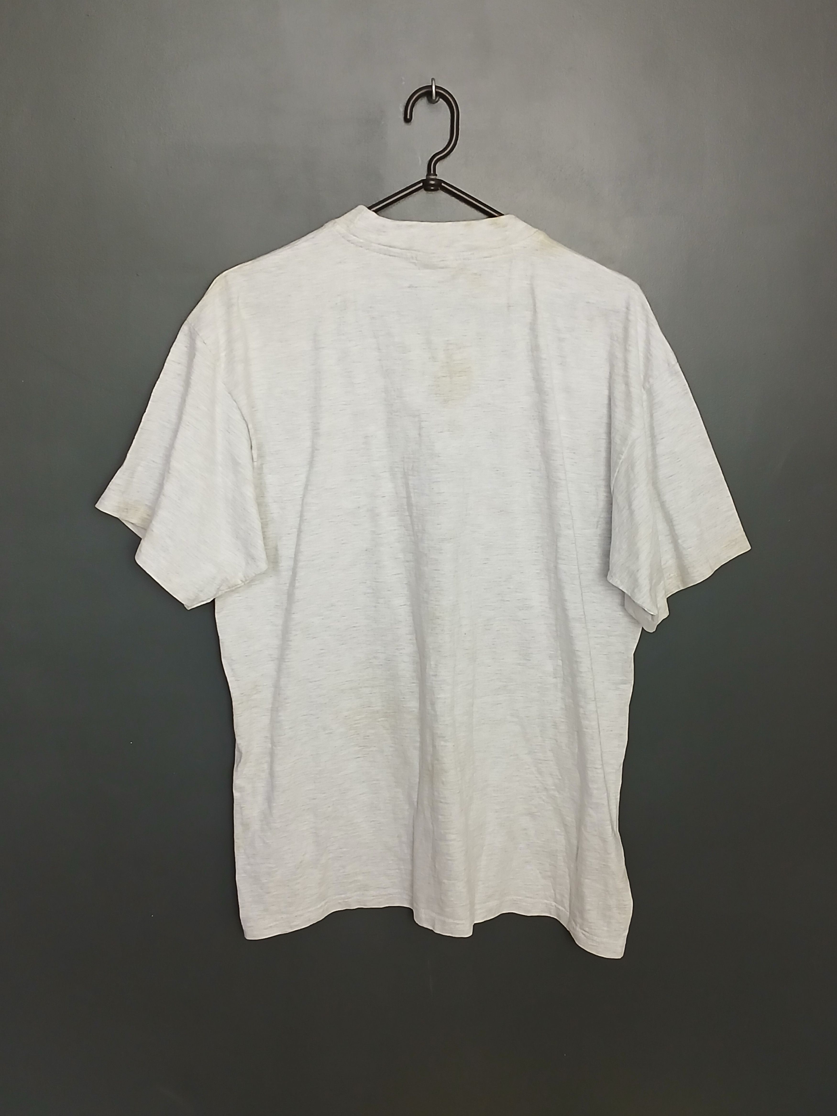 Vintage Vintage Barnsley Football T-Shirt Size US XL / EU 56 / 4 - 2 Thumbnail