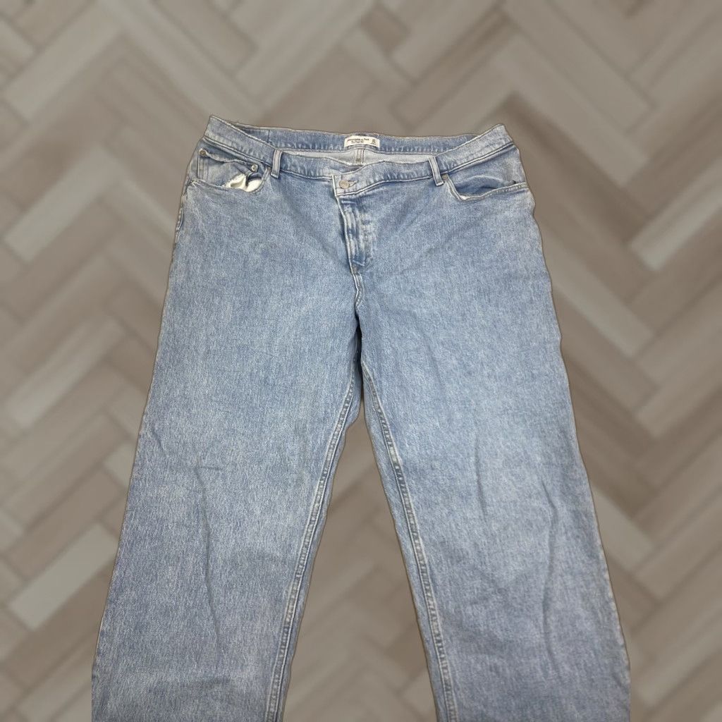 Abercrombie & Fitch Abercrombie & Fitch The 90s Jeans 35/20R Light Blue Denim High Rise Straight 90s Womens Size 24" / US 00 / IT 34 - 1 Thumbnail
