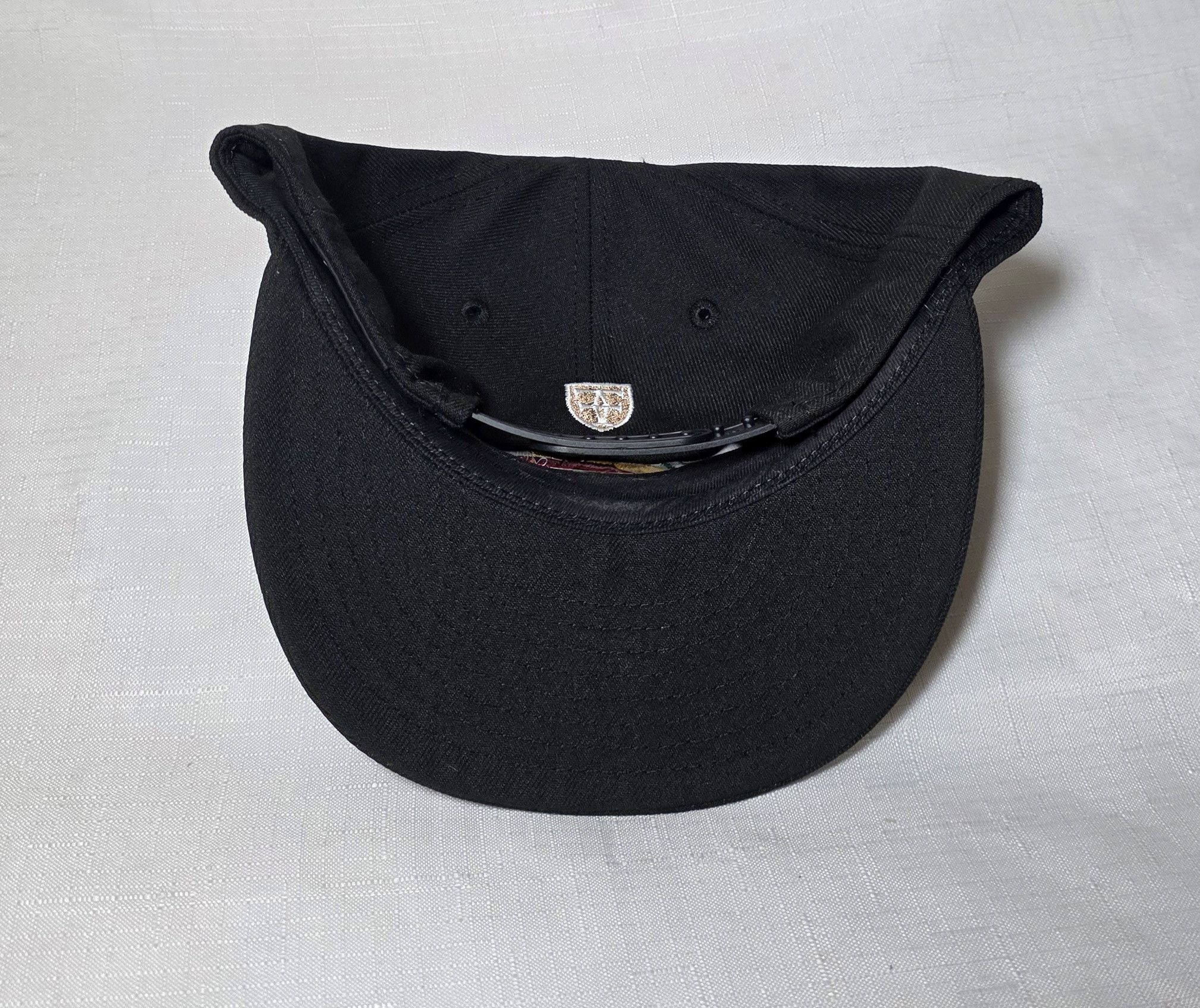 New Era Fitted X New Era Hawaii Black UH Manoa Mua 9fifty SnapBack Size ONE SIZE - 4 Thumbnail