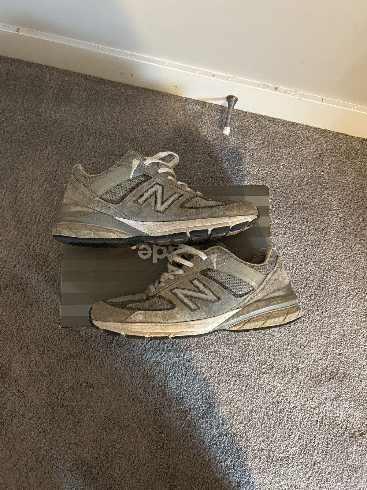 New Balance New balance 990v5 Size US 11 / EU 44 - 2 Thumbnail
