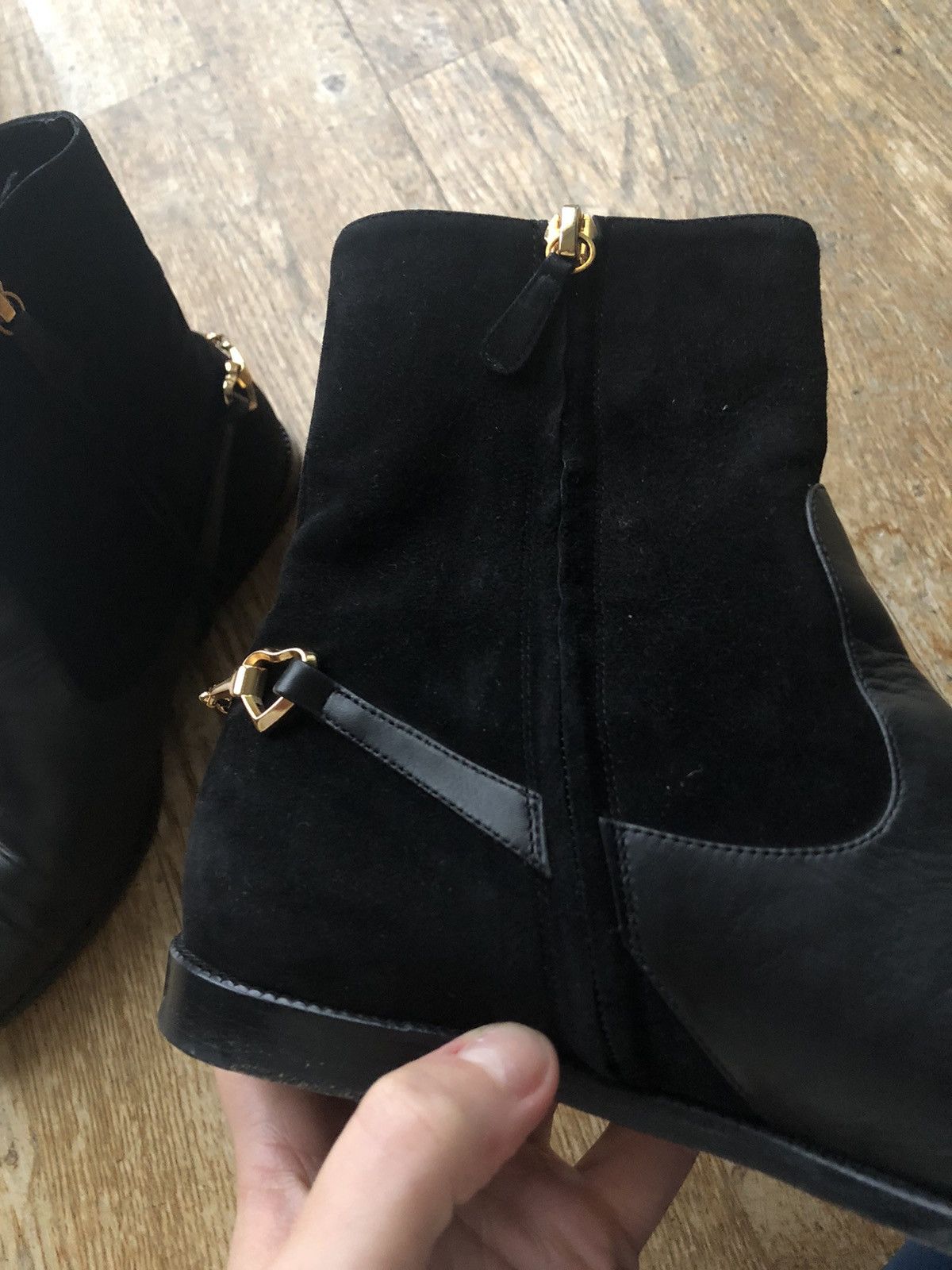 Moschino RARE MOSCHINO VINTAGE CHELSEA BOOTS SHOES Size US 5 / IT 35 - 5 Thumbnail