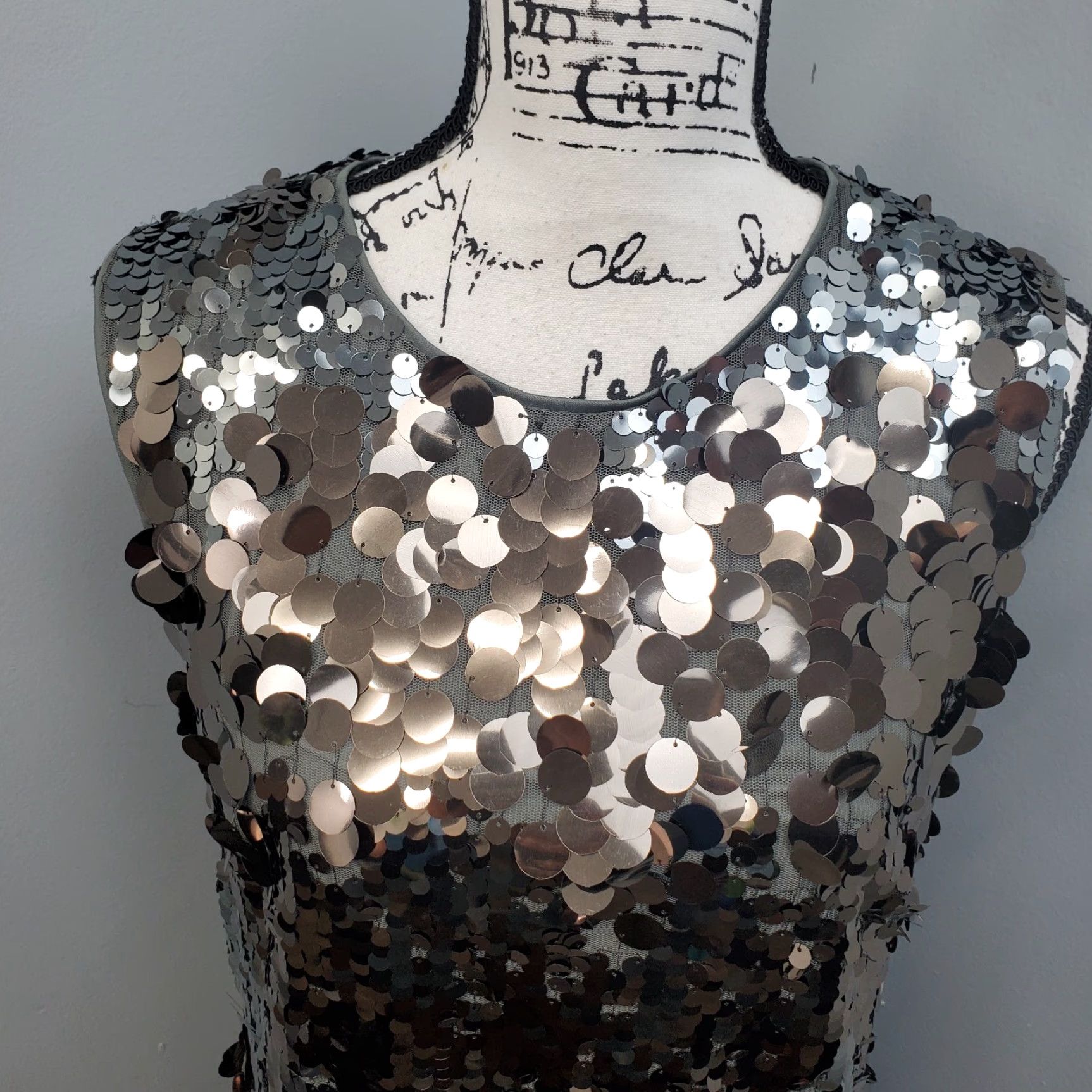 Nicole Miller Nicole Miller NY Sequin Shift Dress Women 16 Black Sleeveless Sleeveless Back Zip Knee Length Casual Party/ Cocktail Shimmer Vintage No Size XXL / US 16-18 / IT 52-54 - 3 Thumbnail