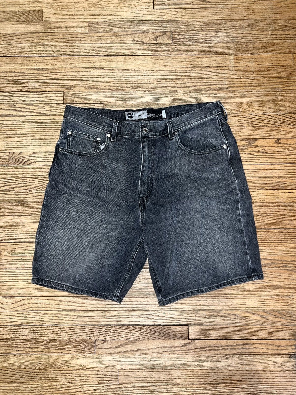 Levi's Vintage Levi’s Silver Tab Baggy Faded Jorts Size US 36 / EU 52 - 1 Thumbnail