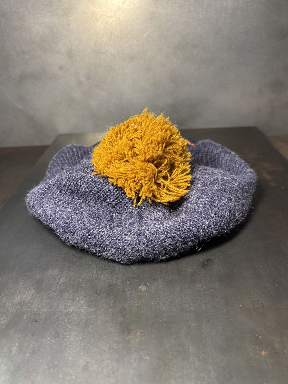 Levi's 1970s Levi's Orange Tab Hat Vintage Ski Pom Pom Brim Beanie Size ONE SIZE - 7 Thumbnail