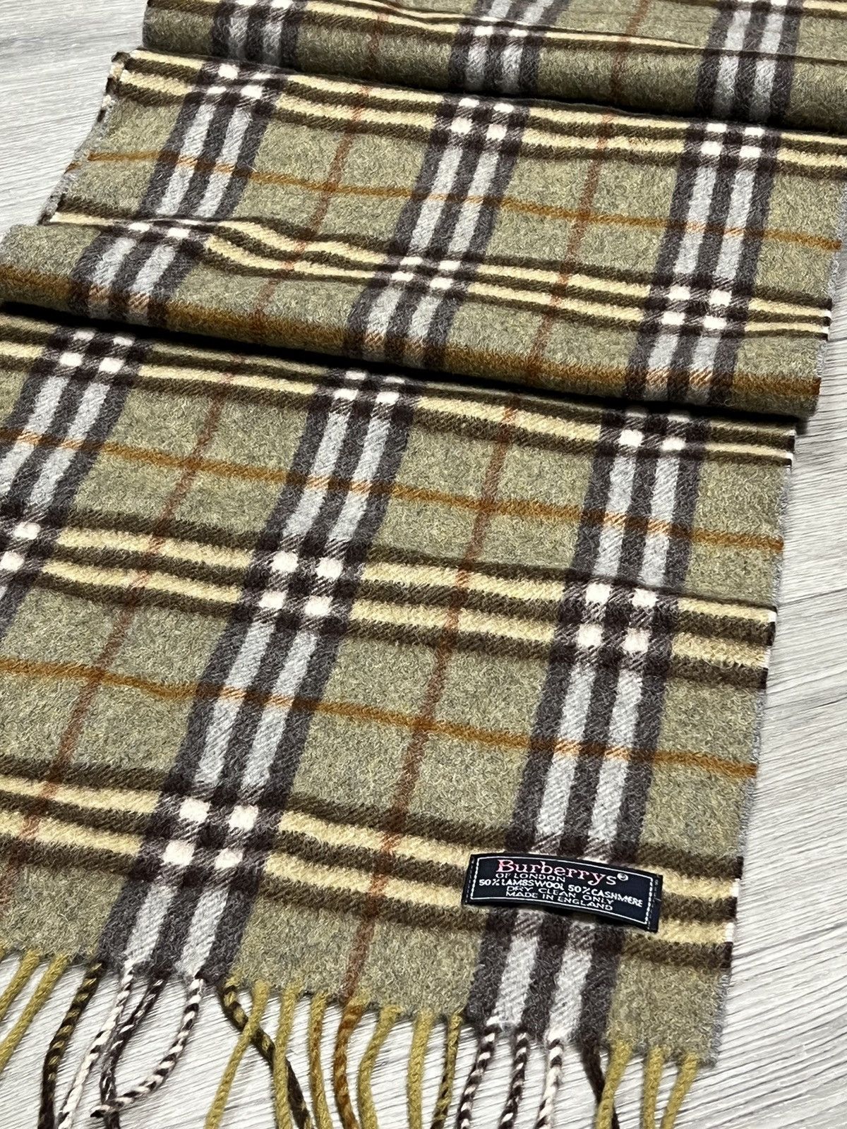 Burberry × Vintage VINTAGE Burberry Classic Check Scarf Size ONE SIZE - 4 Thumbnail