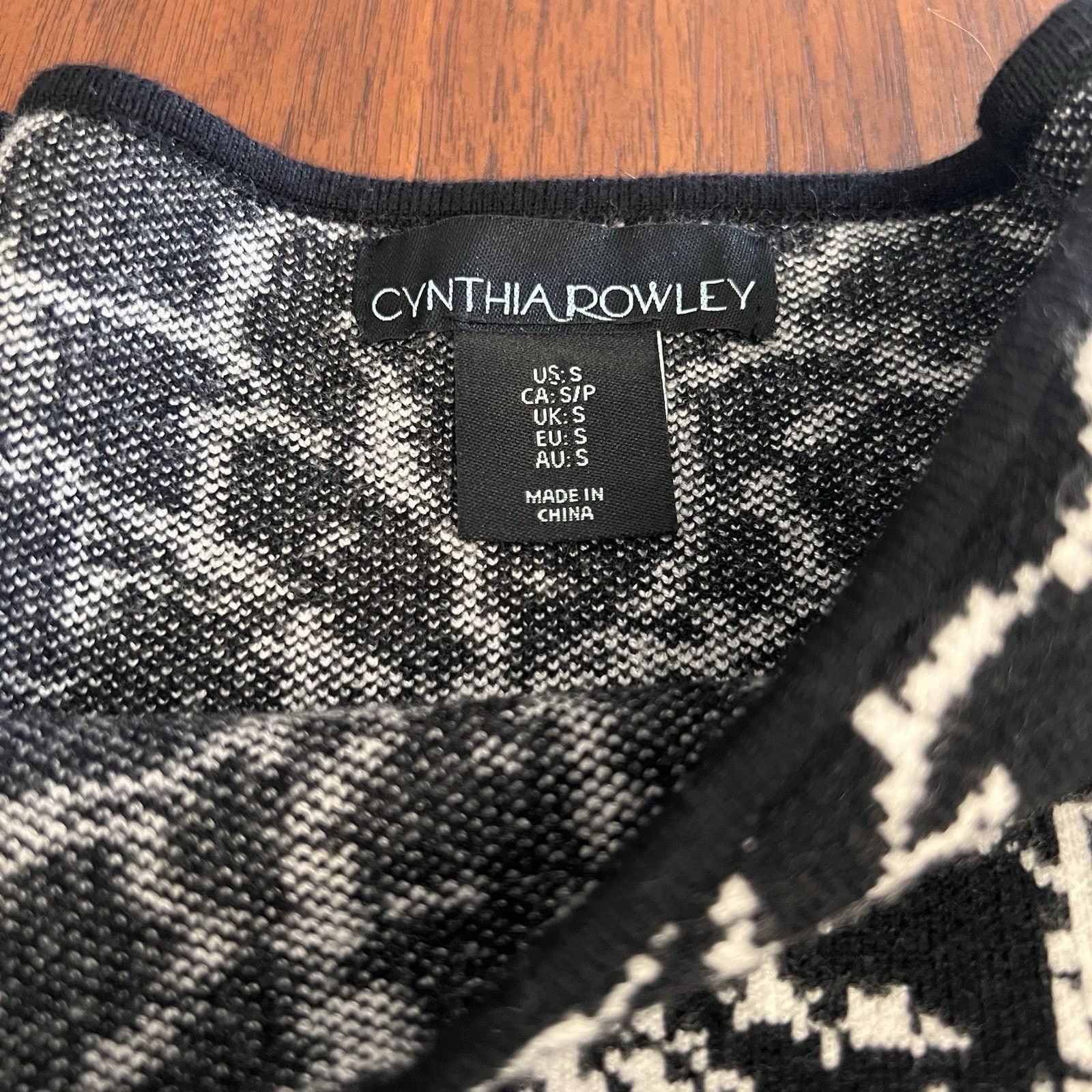 Cynthia Rowley NWT Cynthia Rowley Sweater Dress (S) Long Sleeve Black White Size S / US 4 / IT 40 - 7 Thumbnail