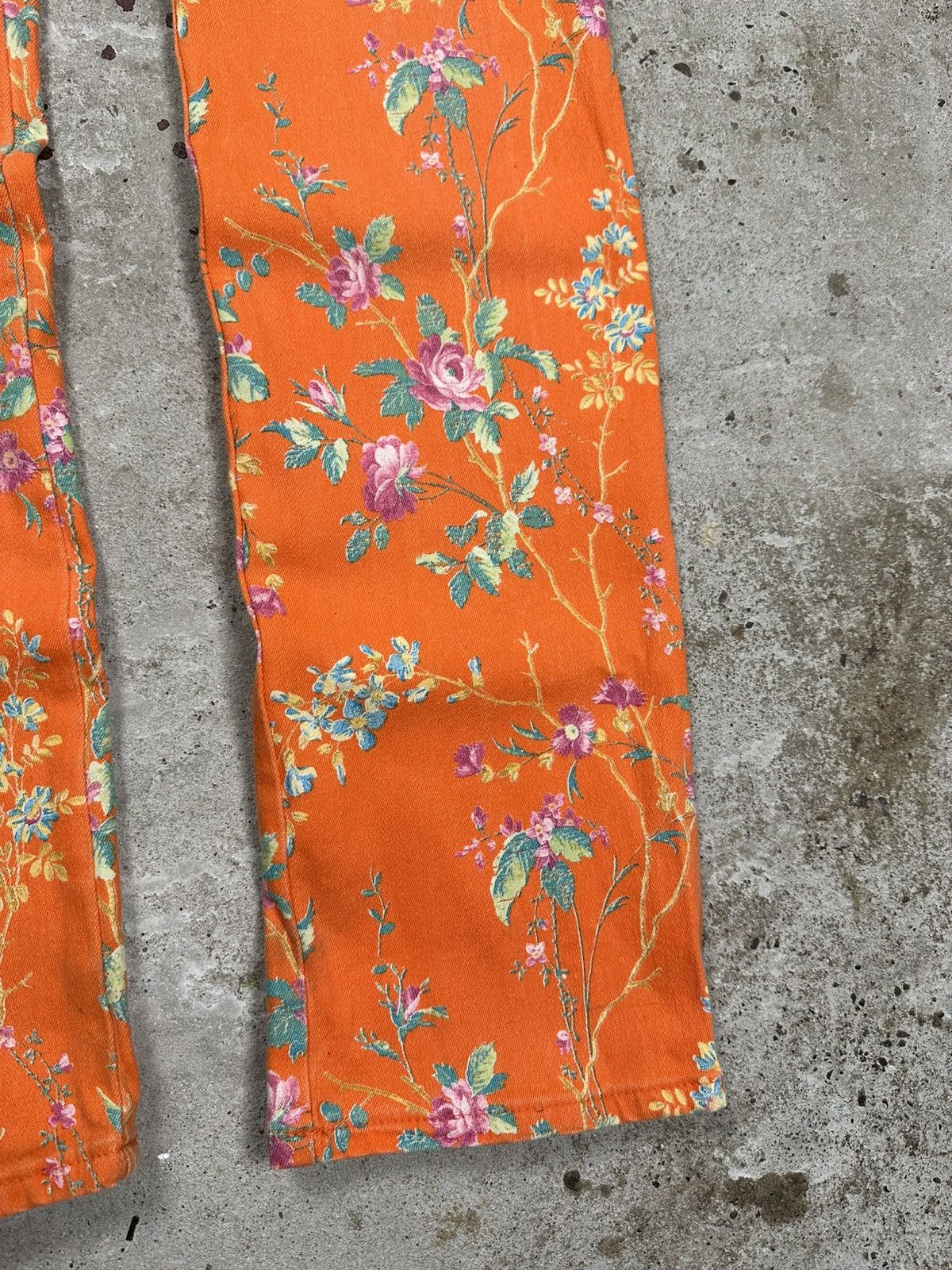 Roberto Cavalli Vintage 90s Roberto Cavalli Jeans Floral Print Flowers Size 28" / US 6 / IT 42 - 4 Thumbnail