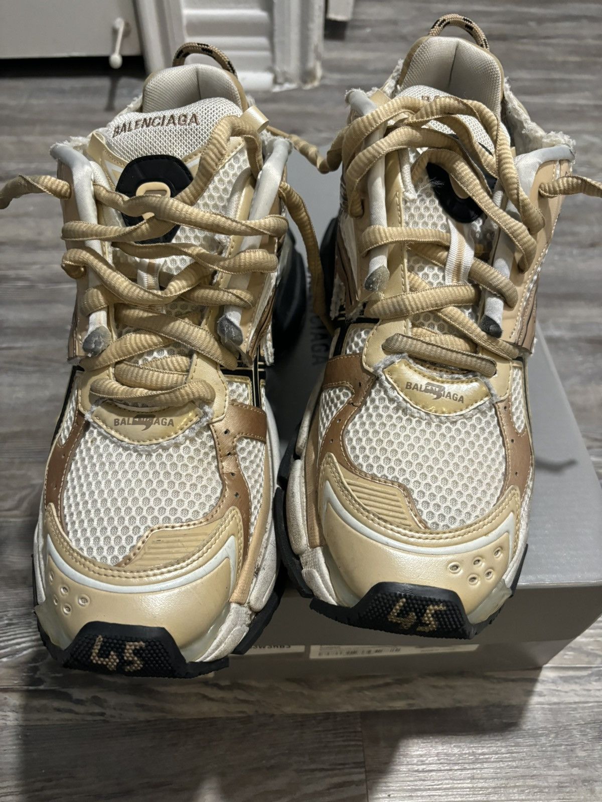 Balenciaga Blk/white/gold Size US 12.5 / EU 45-46 - 1 Thumbnail
