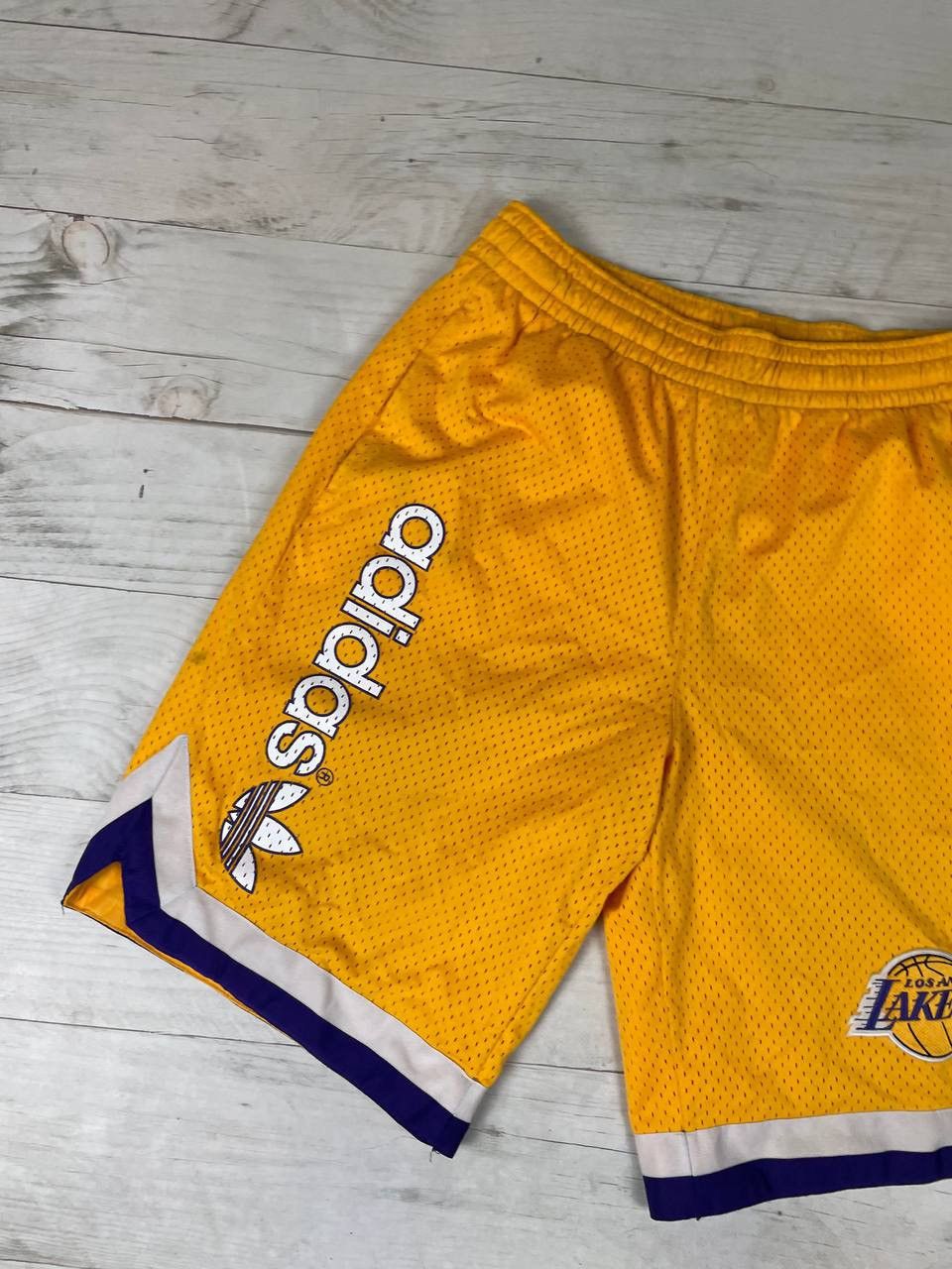 Adidas Adidas Los Angeles Lakers NBA Basketball Shorts Size US 36 / EU 52 - 5 Thumbnail