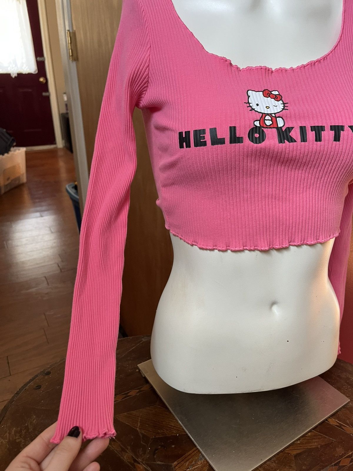 Shein Crop top long sleeves size M SHEIN x Hello Kitty & Friends Size M / US 6-8 / IT 42-44 - 3 Thumbnail