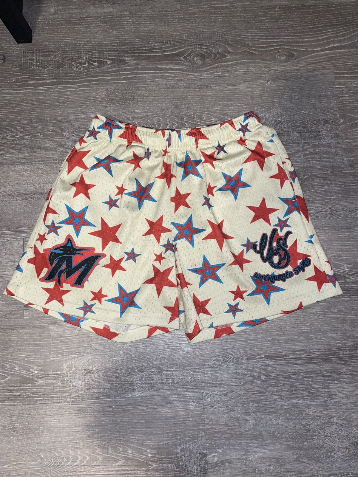 Other Miami Unperturbed Styles Size US 32 / EU 48 - 2 Thumbnail