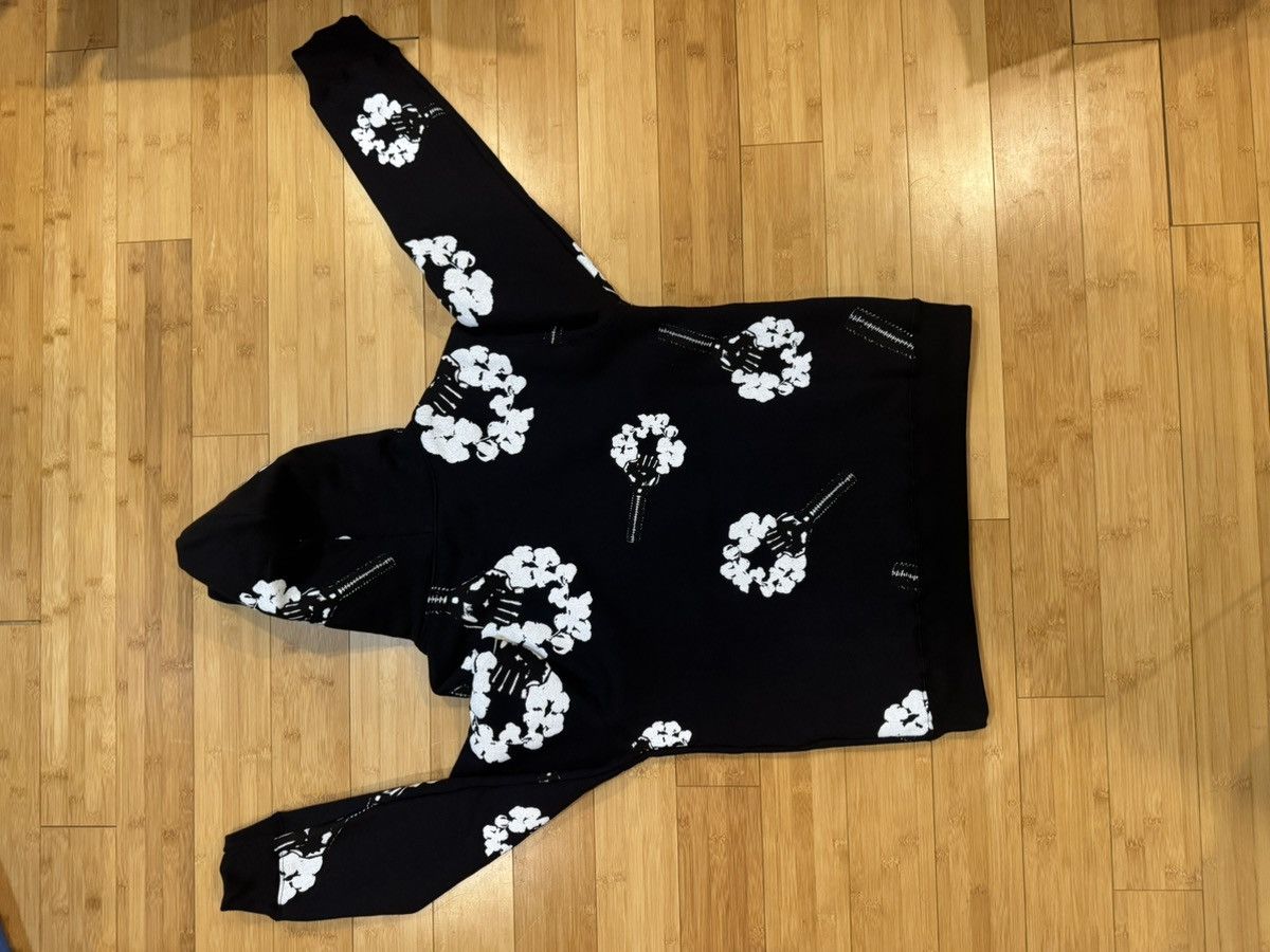 DENIM TEARS DENIM TEARS x HARDIES Tears First Wreath Hoodie - SIZE XS Size US XS / EU 42 / 0 - 13 Thumbnail