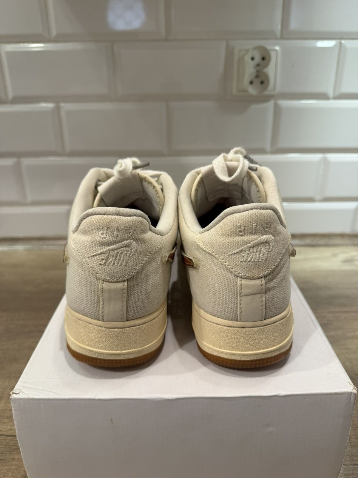 Nike Nike Air Force 1 Sail Travis Scott Size US 10 / EU 43 - 2 Thumbnail