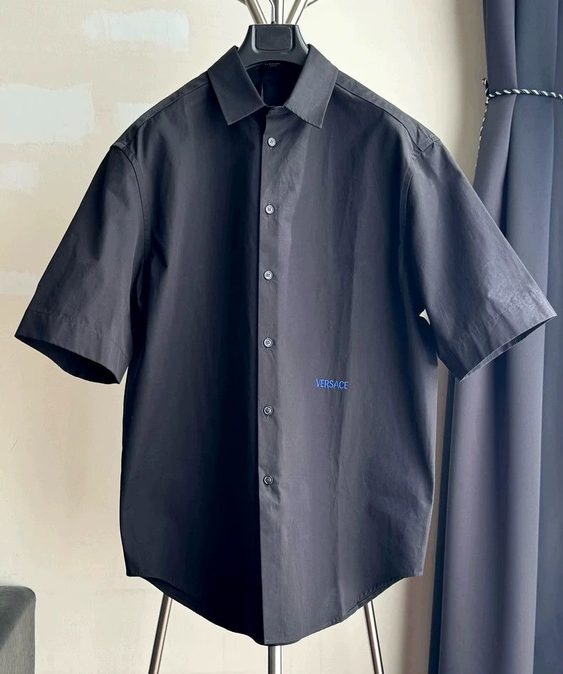 Versace Versace Shirt jacket short-sleeved pullover Size US S / EU 44-46 / 1 - 1 Thumbnail