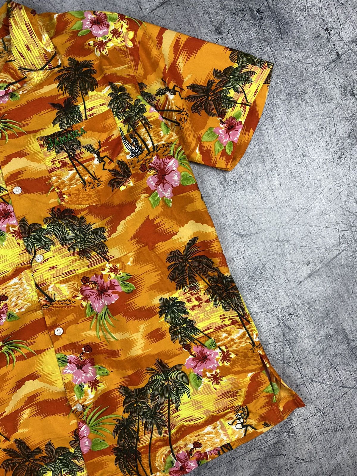 Japanese Brand Mens Vintage Jamaica Hawaiian Crazy Shirt Aloha Wear Size M Size US XL / EU 56 / 4 - 4 Thumbnail