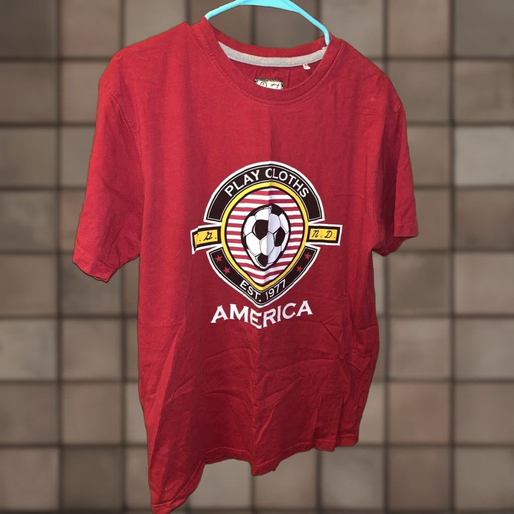 Vintage Play Cloths Men Large T-Shirt Red Soccer Ball Logo Graphic Jersey Casual All Seasons Size US L / EU 52-54 / 3 - 1 Thumbnail