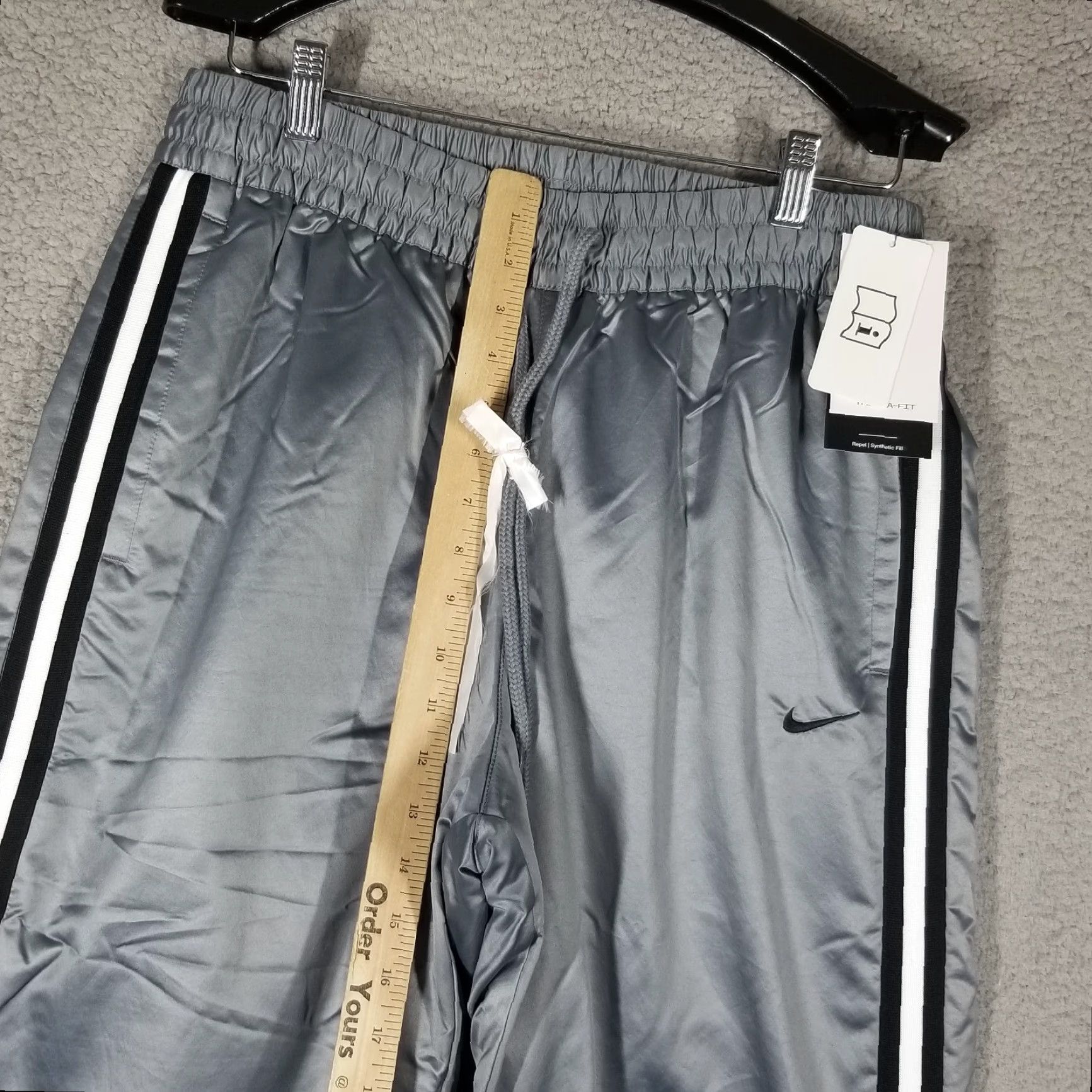 Nike VINTAGE Nike Therma-FIT Repel Jogger Pants Men Adult Medium Gray Black White Activewear Winter Summer Fall Spring Sports Athleisure Size US 31 - 7 Thumbnail