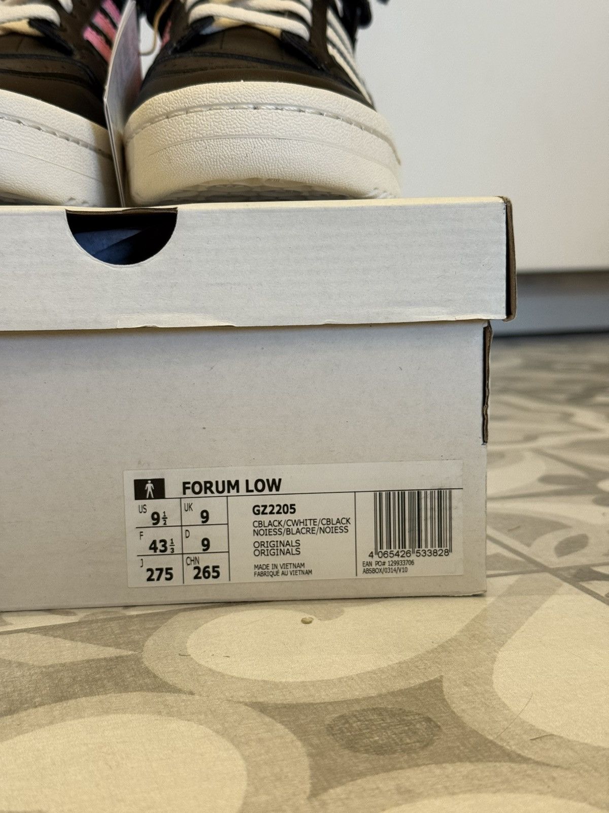 Adidas Adidas forum low andre saraiva Size US 10 / EU 43 - 8 Thumbnail