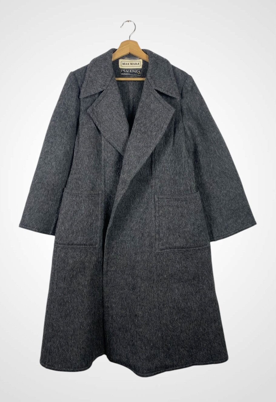 Max Mara A06 Max Mara Smooth Fur Non Buttons Long Jacket Size M / US 6-8 / IT 42-44 - 1 Thumbnail