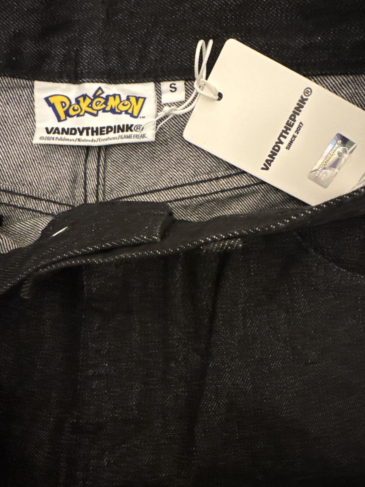 VANDY THE PINK ポケモン デニム Vandy The Pink Vandy the Pink x Pokemon Leather Patch Denim