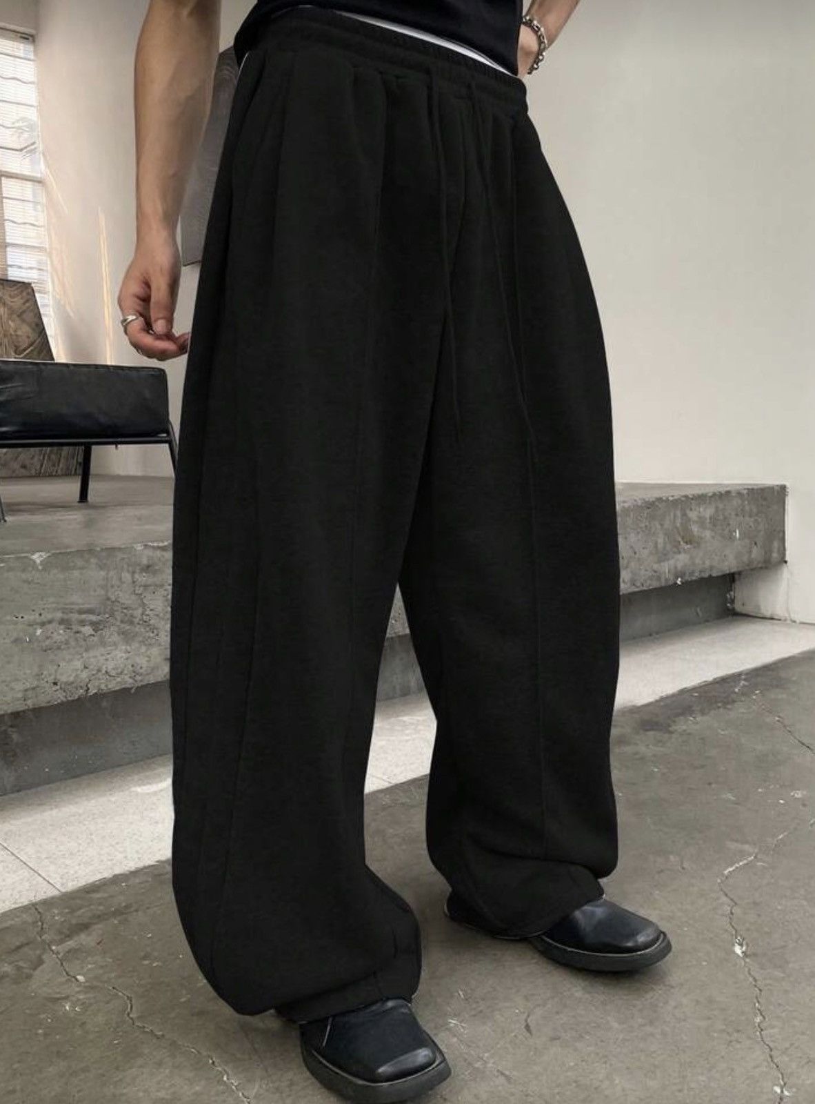 Other Baggy black wide leg Sweatpant Size US 29 - 4 Thumbnail