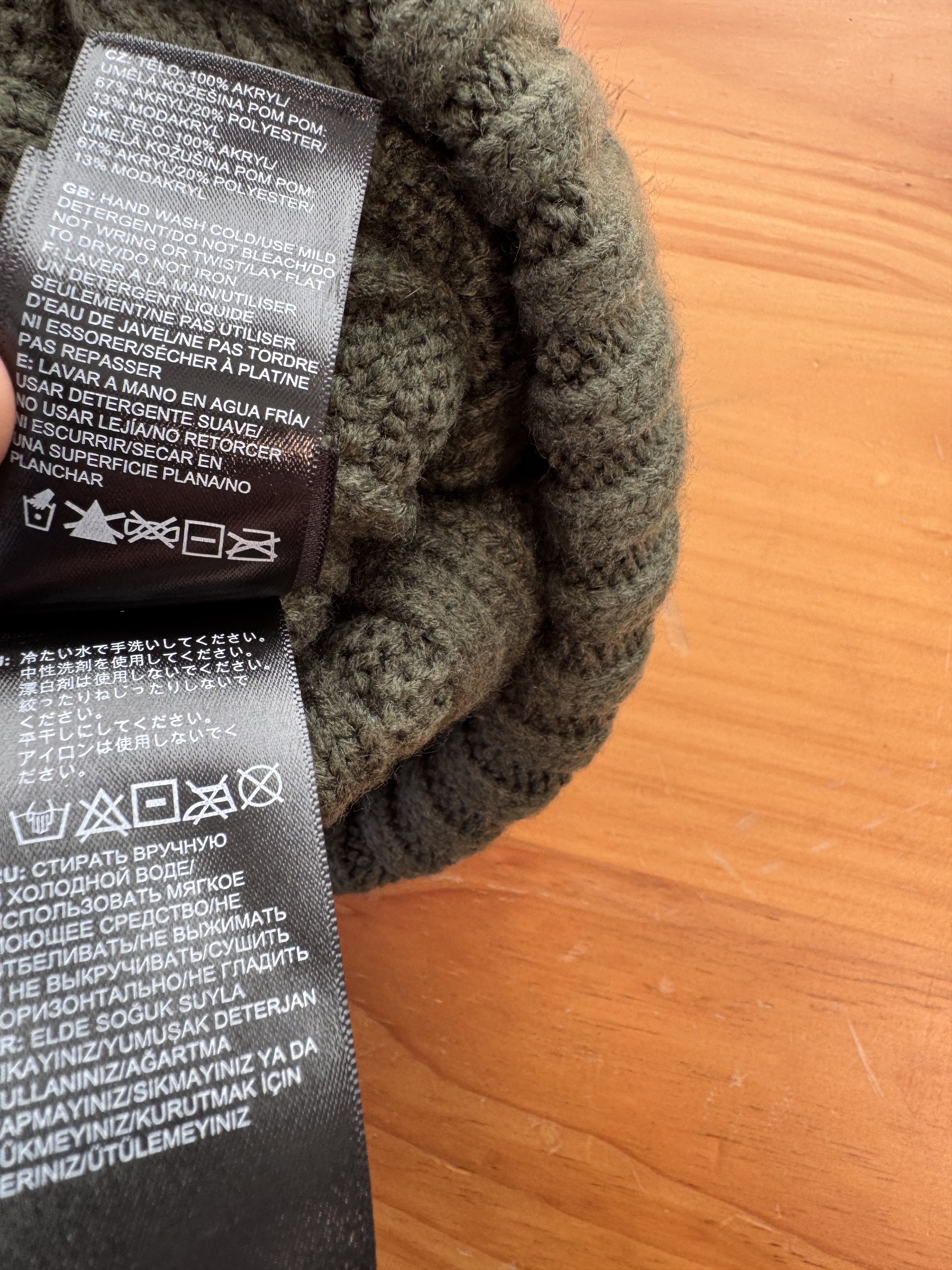 Sacai × The North Face Rare Unique Sacai north face oversized fur ball beanie Size ONE SIZE - 8 Thumbnail