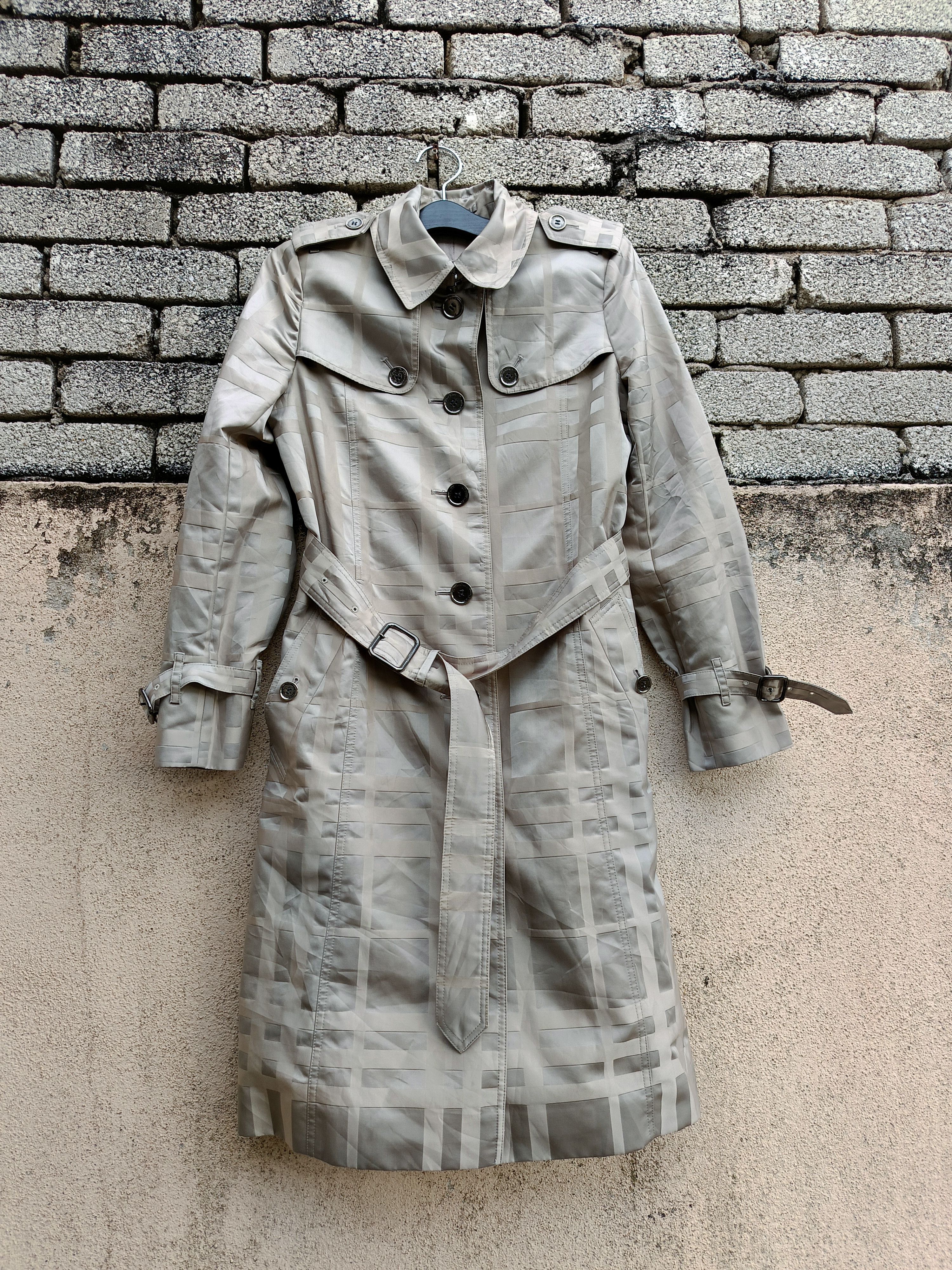 Burberry BURBERRY LONDON LAVENDER CHECK FABRIC HAWKESBURY TRENCH COAT Size US S / EU 44-46 / 1 - 2 Thumbnail
