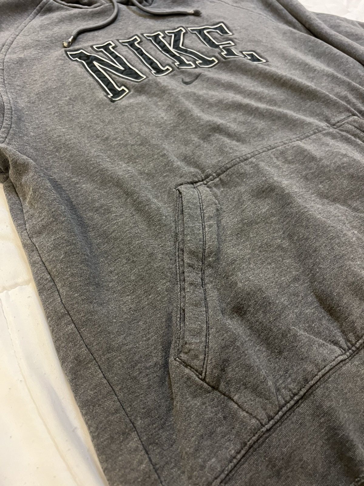 Nike × Vintage Y2K NIKE Spell-Out Hoodie Size US L / EU 52-54 / 3 - 7 Thumbnail