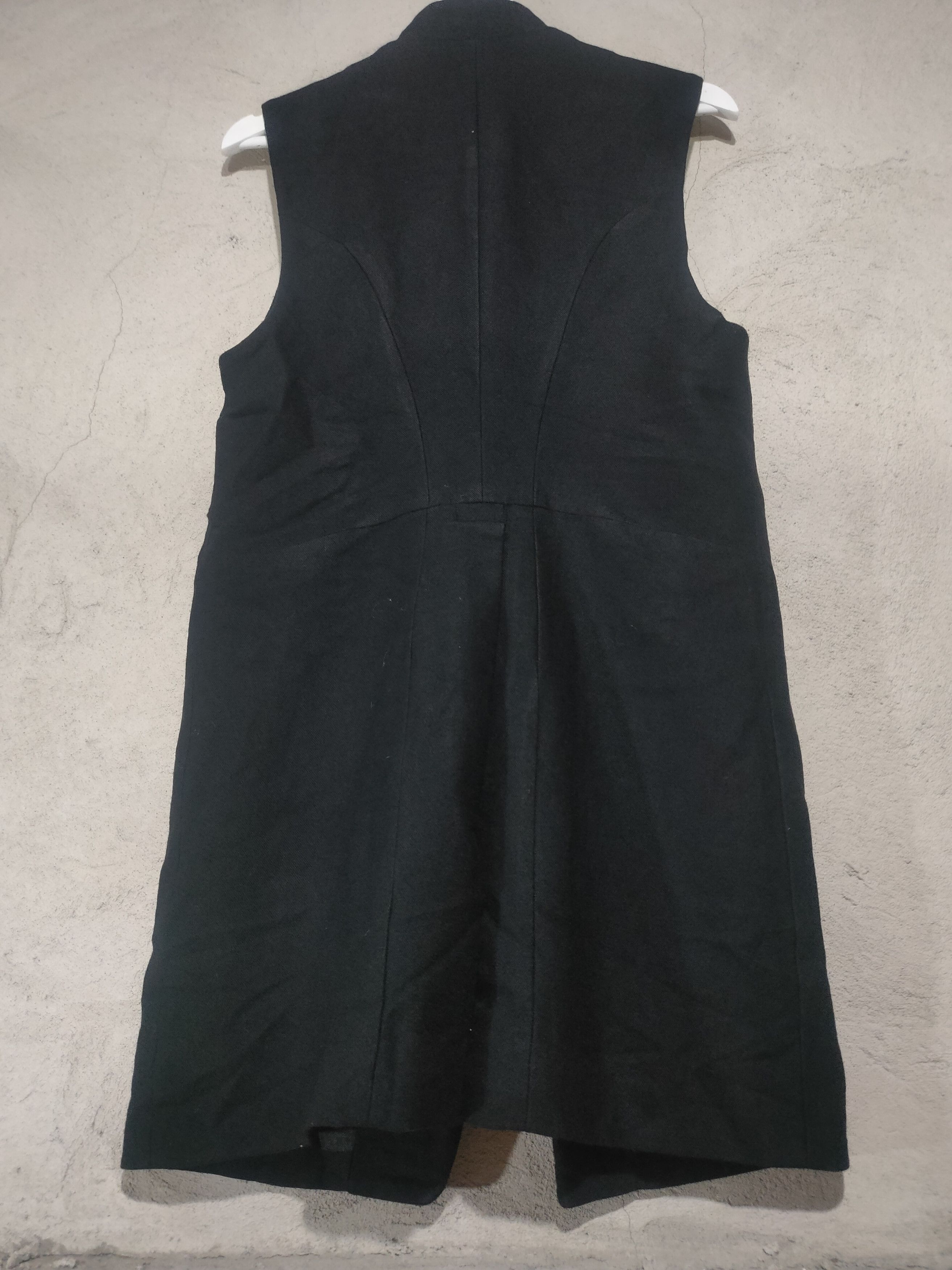 Ann Demeulemeester ANN DEMEULEMEESTER WOOL ARCHIVE RUNWAY VEST Size XS / US 0-2 / IT 36-38 - 3 Thumbnail
