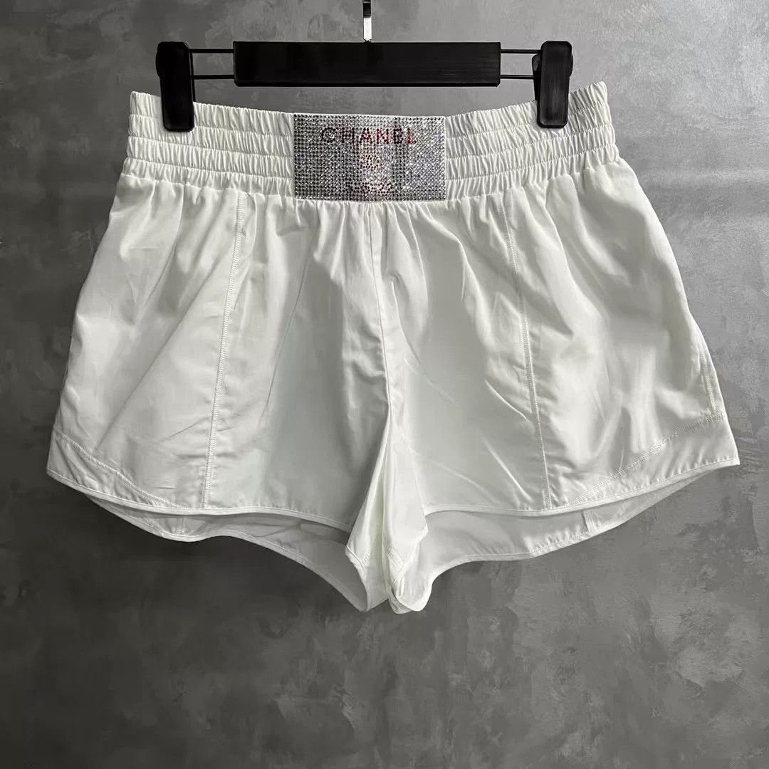 Chanel Chanel Retro White Pants 24 Women Size 24" / US 00 / IT 34 - 1 Thumbnail